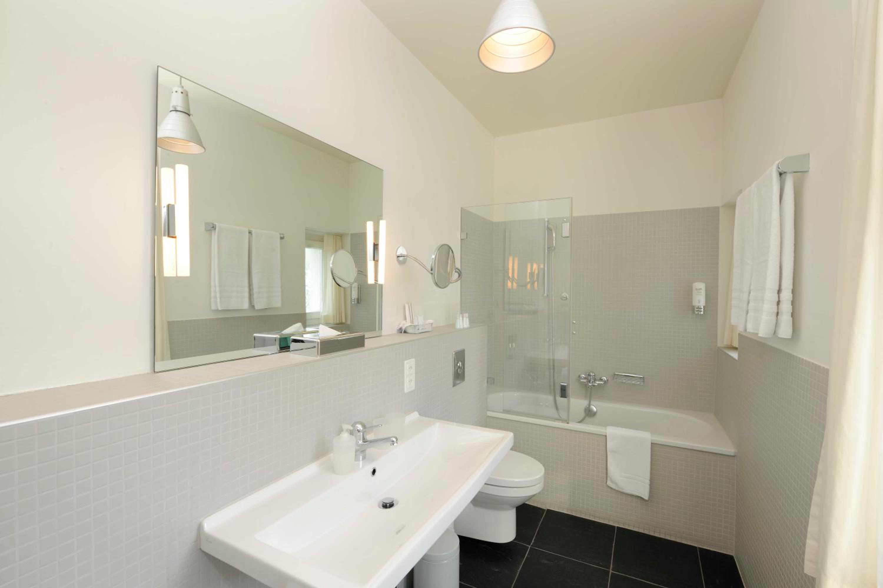 Single Room photo 3