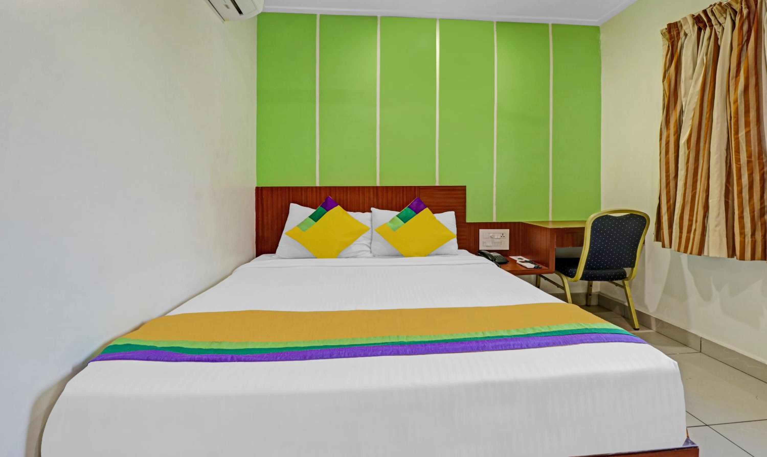 Economy Room - Photo 5