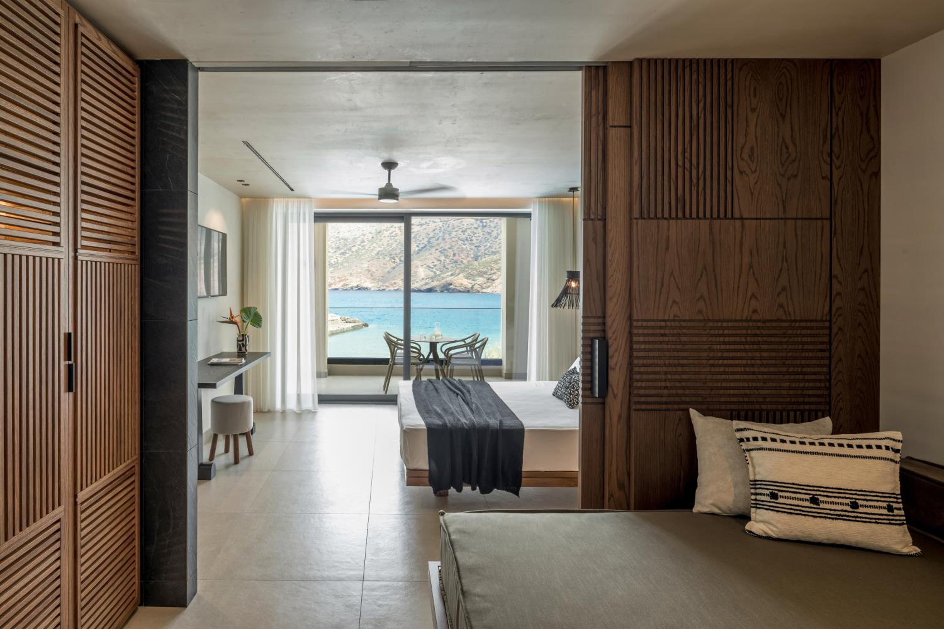 Sea Front Family Room - Photo 13