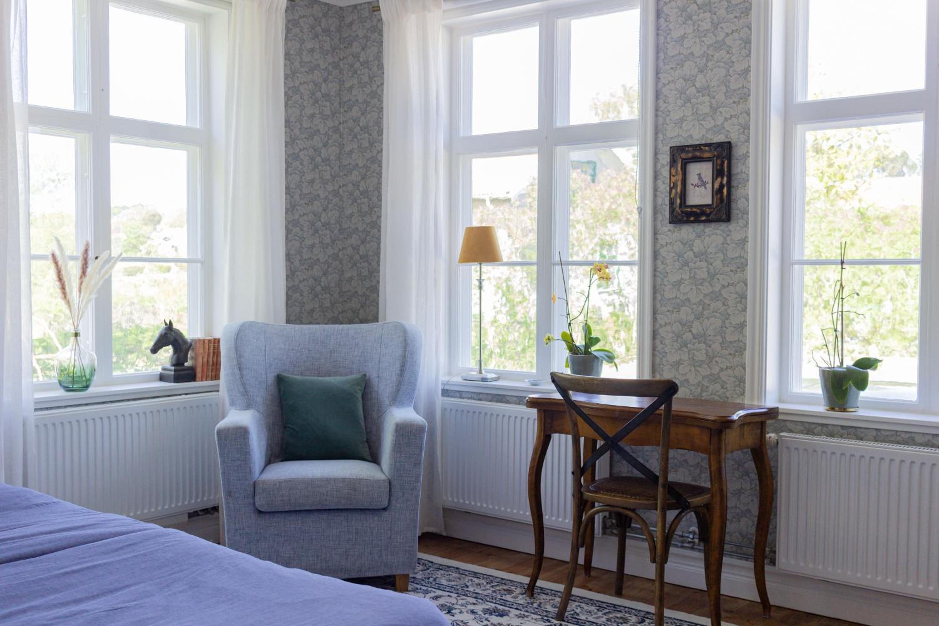 Standard Double Room with Shared Bathroom photo 2