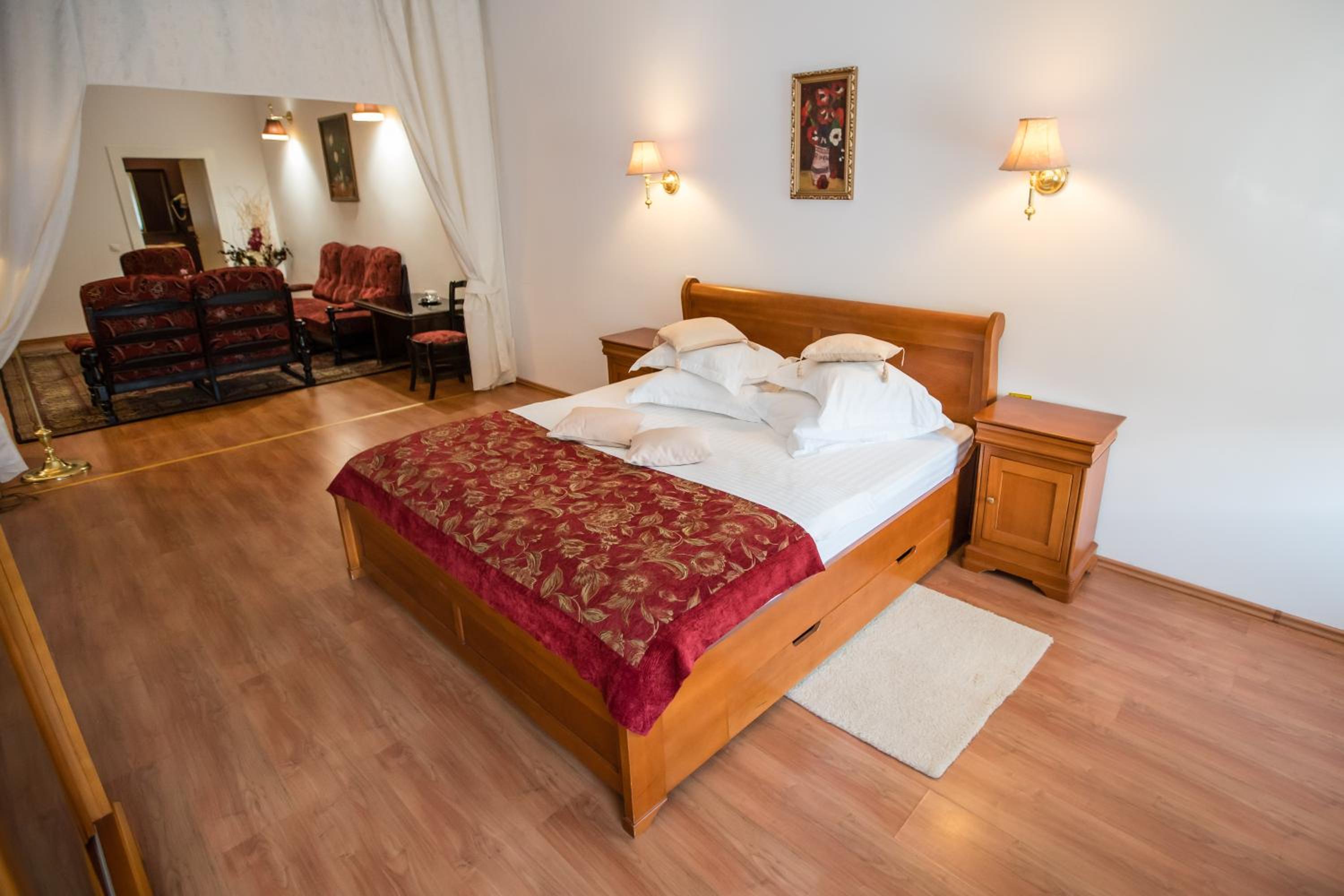 Suite - Photo 4