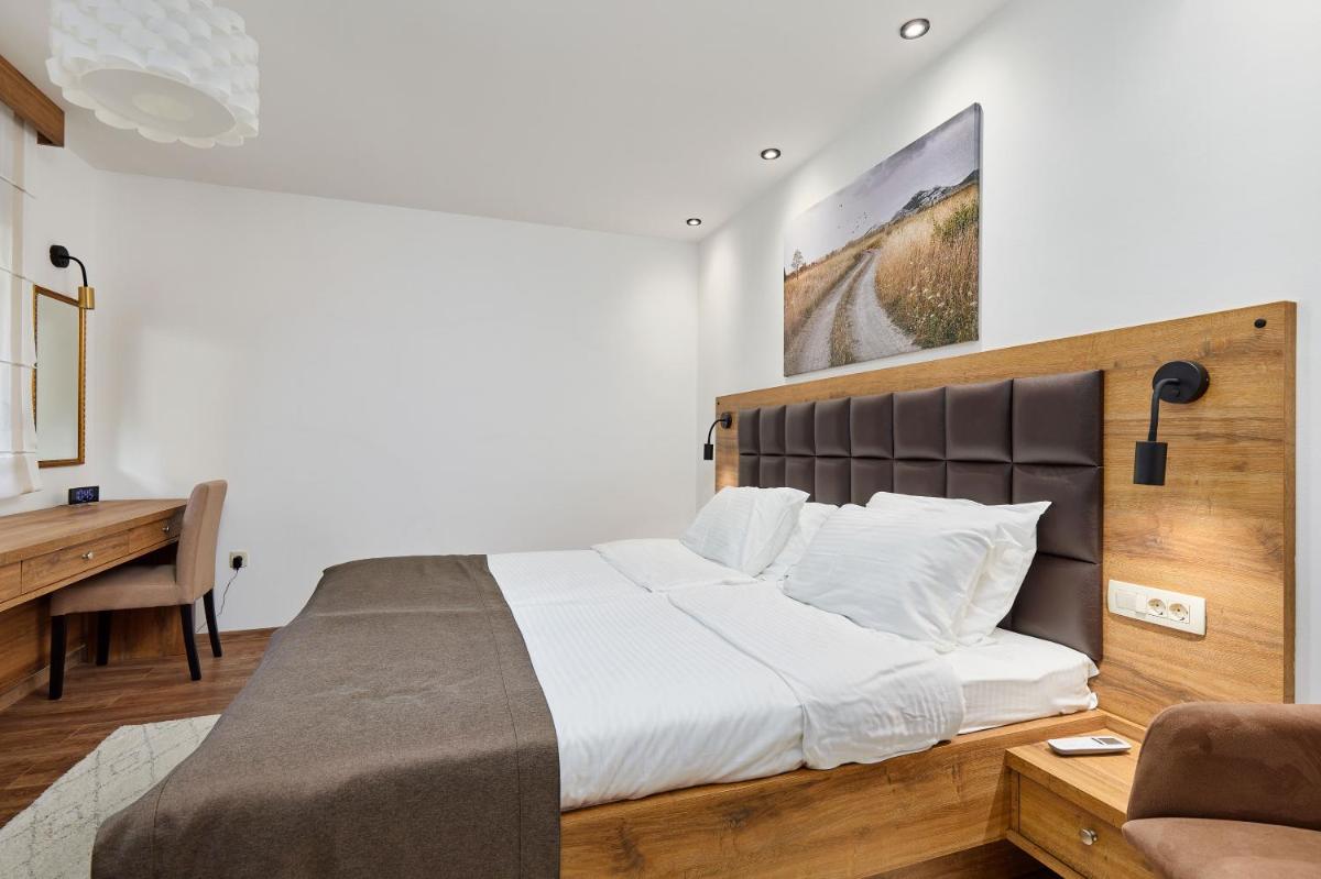 Two-Bedroom Apartment with Sea View and Terrace  - Photo 2