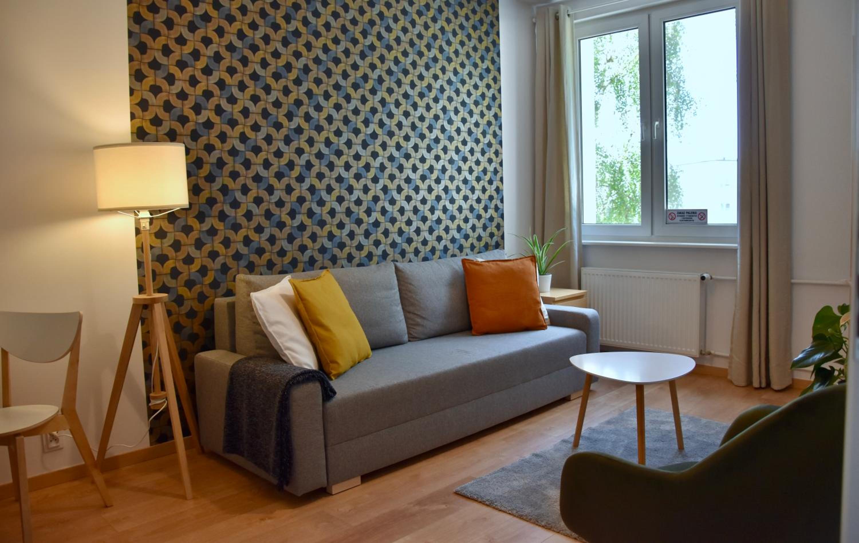 One-Bedroom Apartment - Photo 3