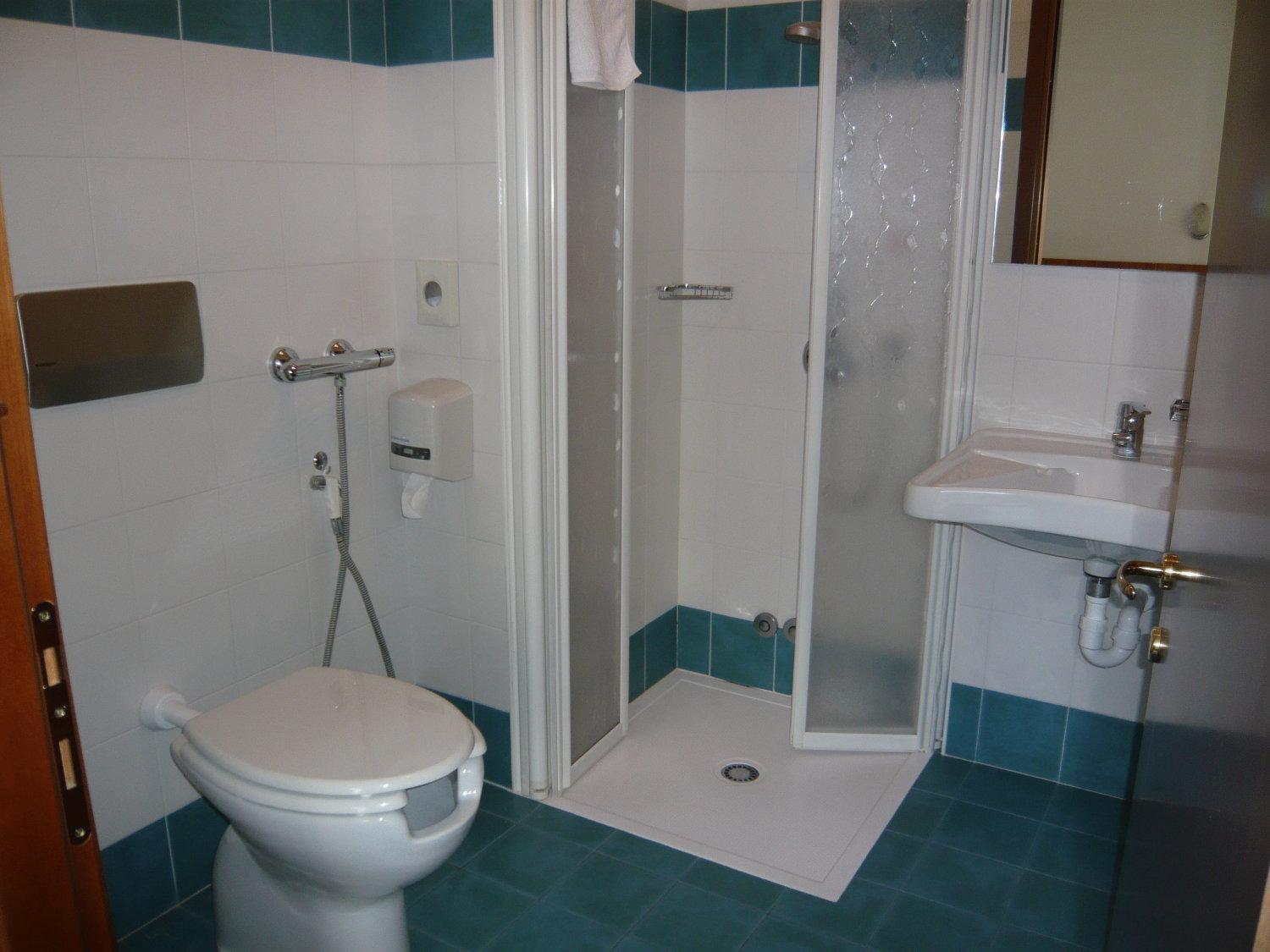 Triple Room with Balcony - Photo 6