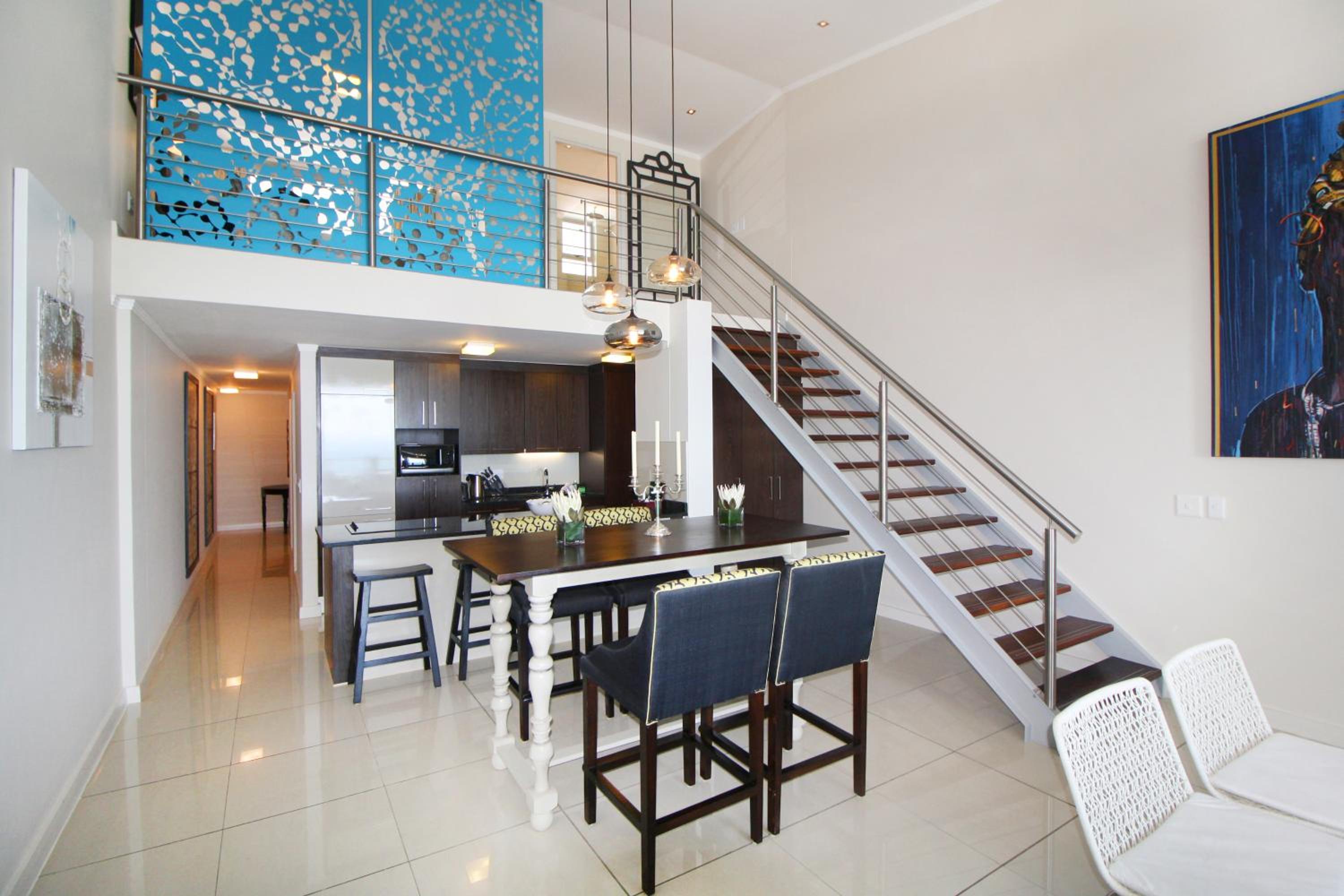 Luxury Two-Bedroom Apartment - Loft photo 2