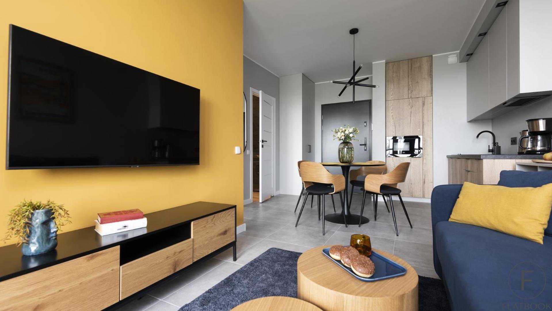 One-Bedroom Apartment - Photo 9