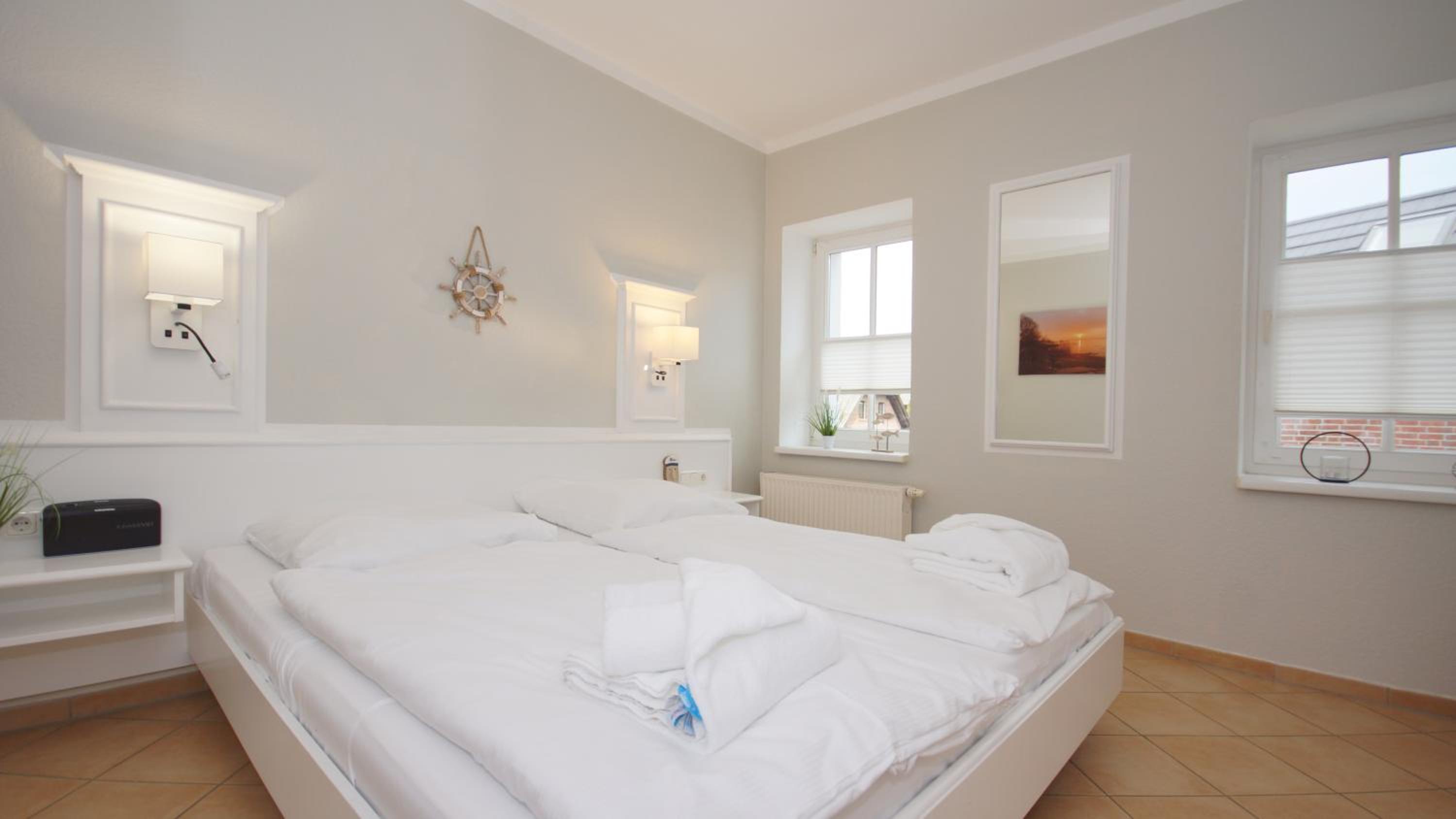 One-Bedroom Apartment With Balcony And Sea View photo 2