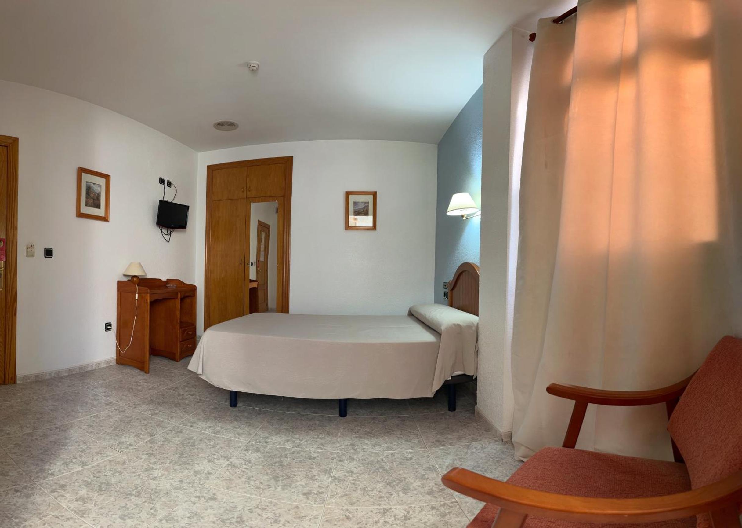 Single Room photo 3
