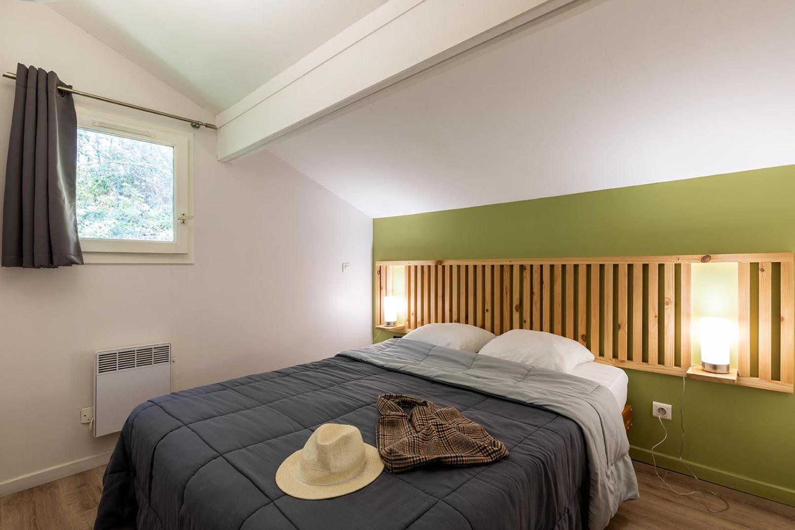 Two-Bedroom Cottage - Photo 1