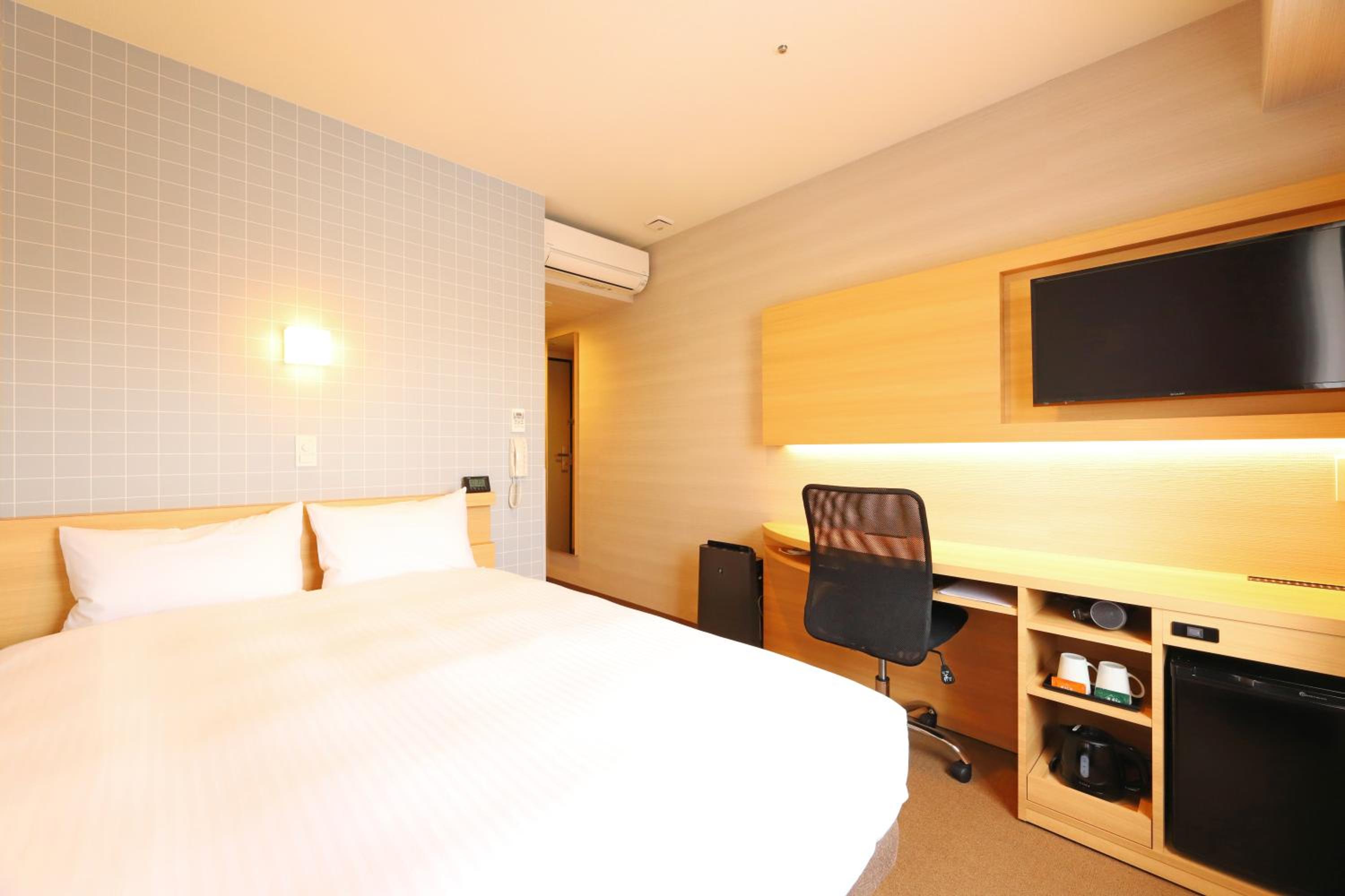 Double Room with Ocean View - High Floor - Non-Smoking - Photo 1