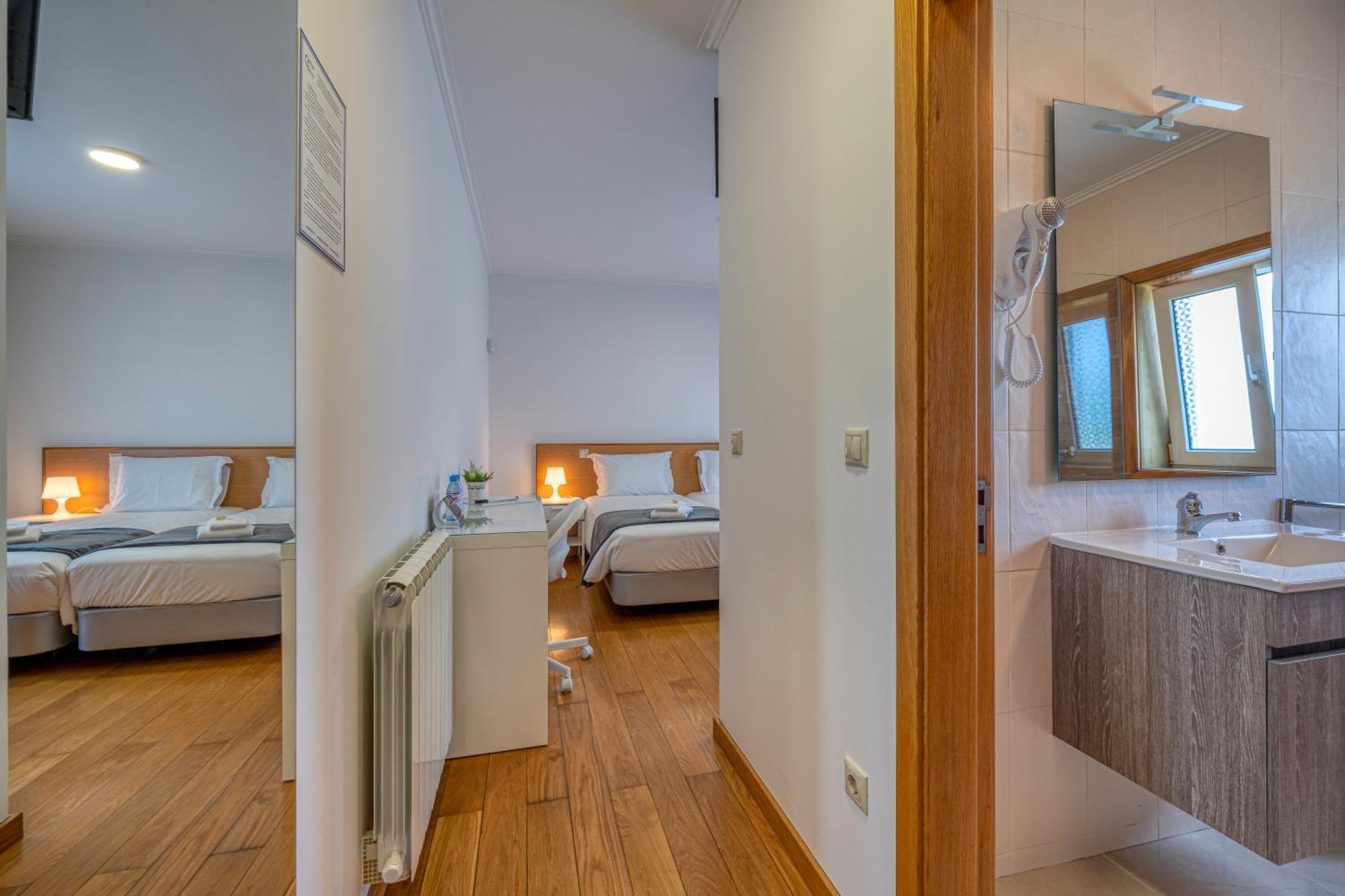 Double Room - Photo 37