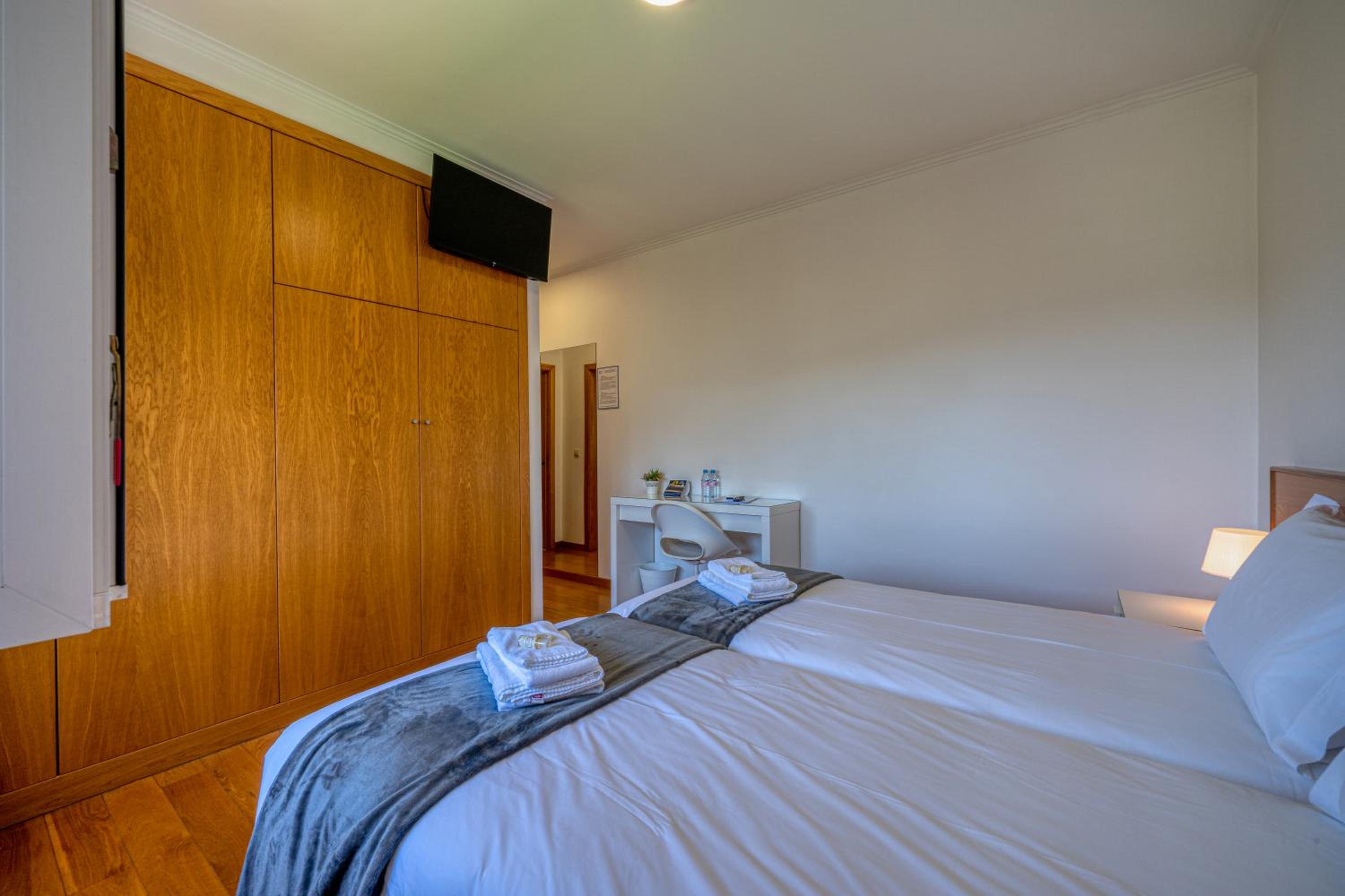 Double Room - Photo 13