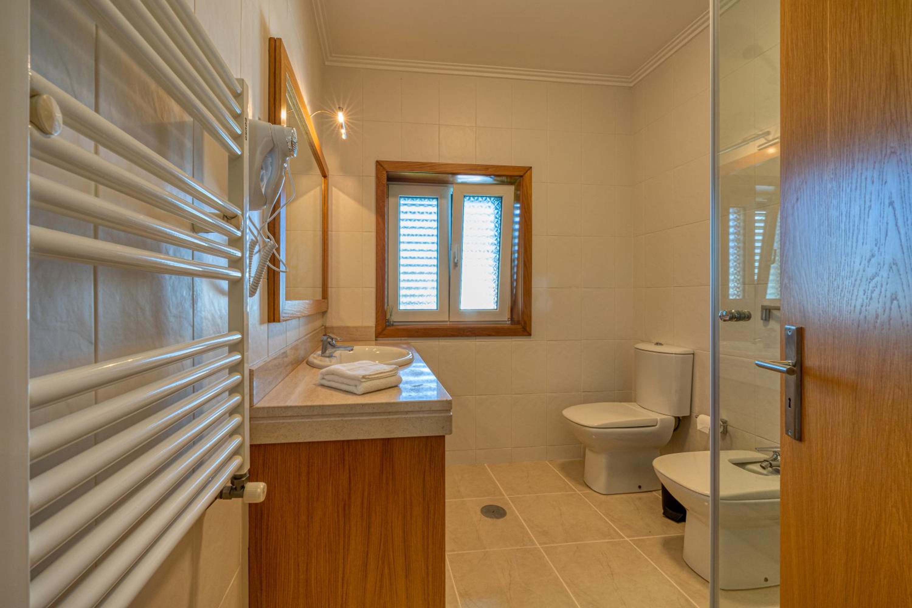Double Room - Photo 23