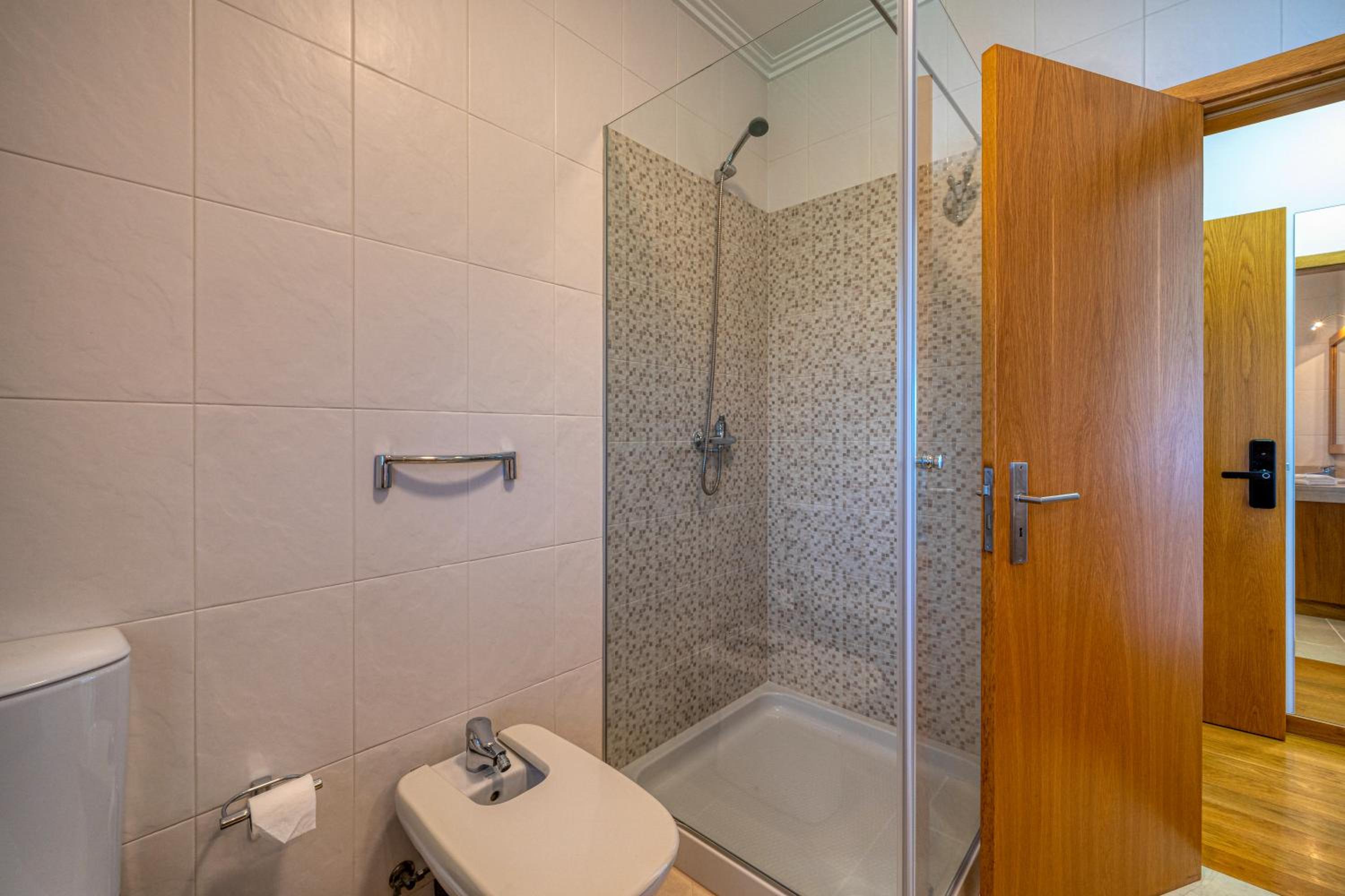 Double Room - Photo 29