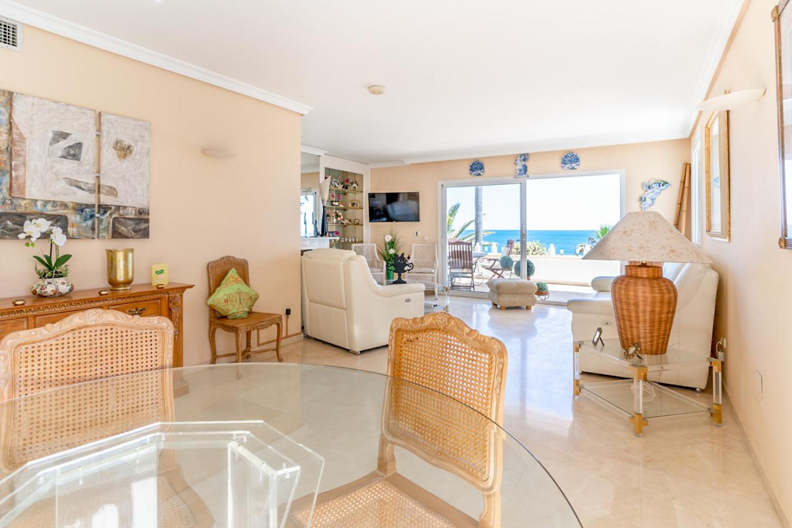 Apartamento con vista al mar