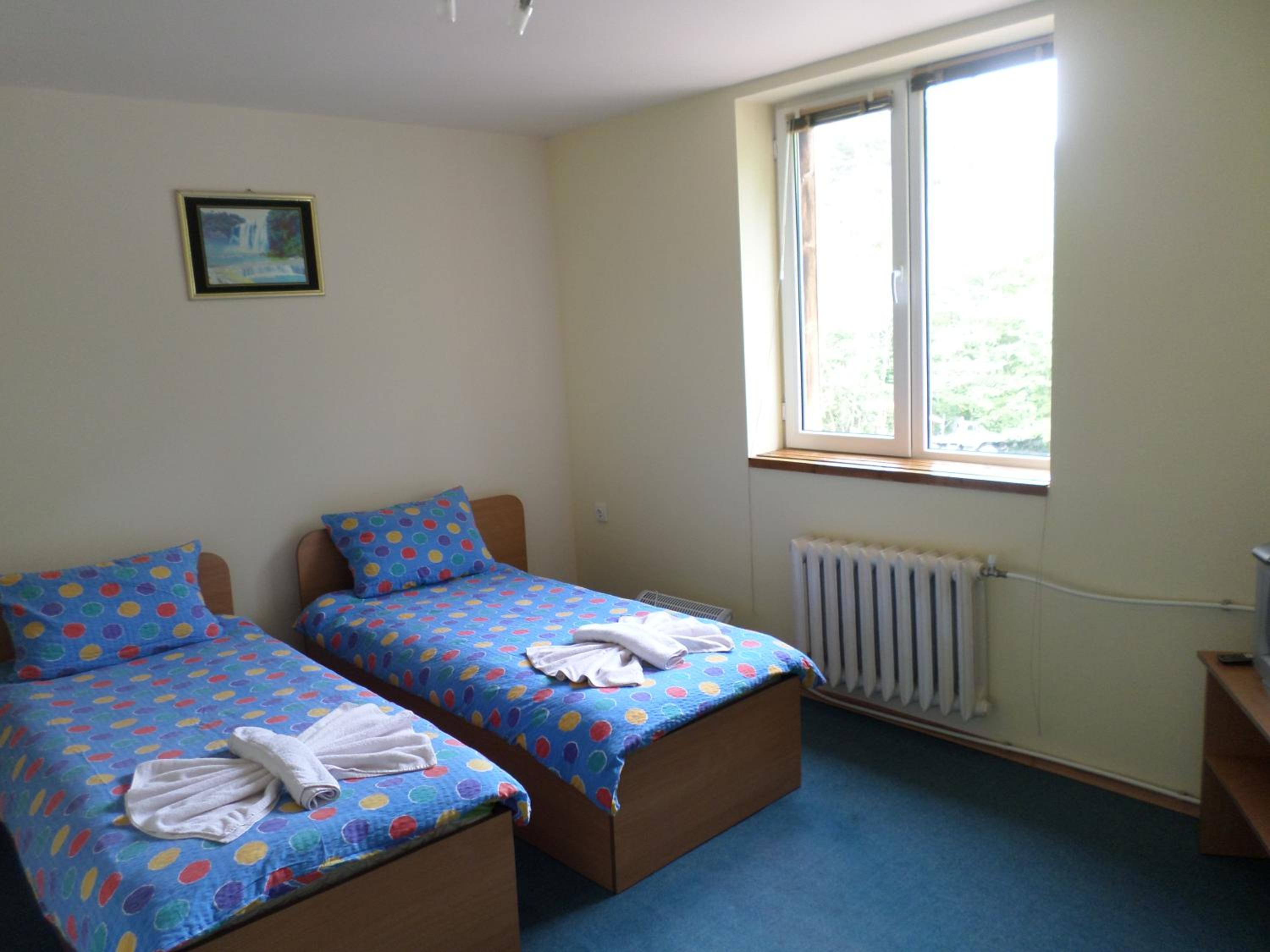 Double Room with Private Bathroom - Photo 4
