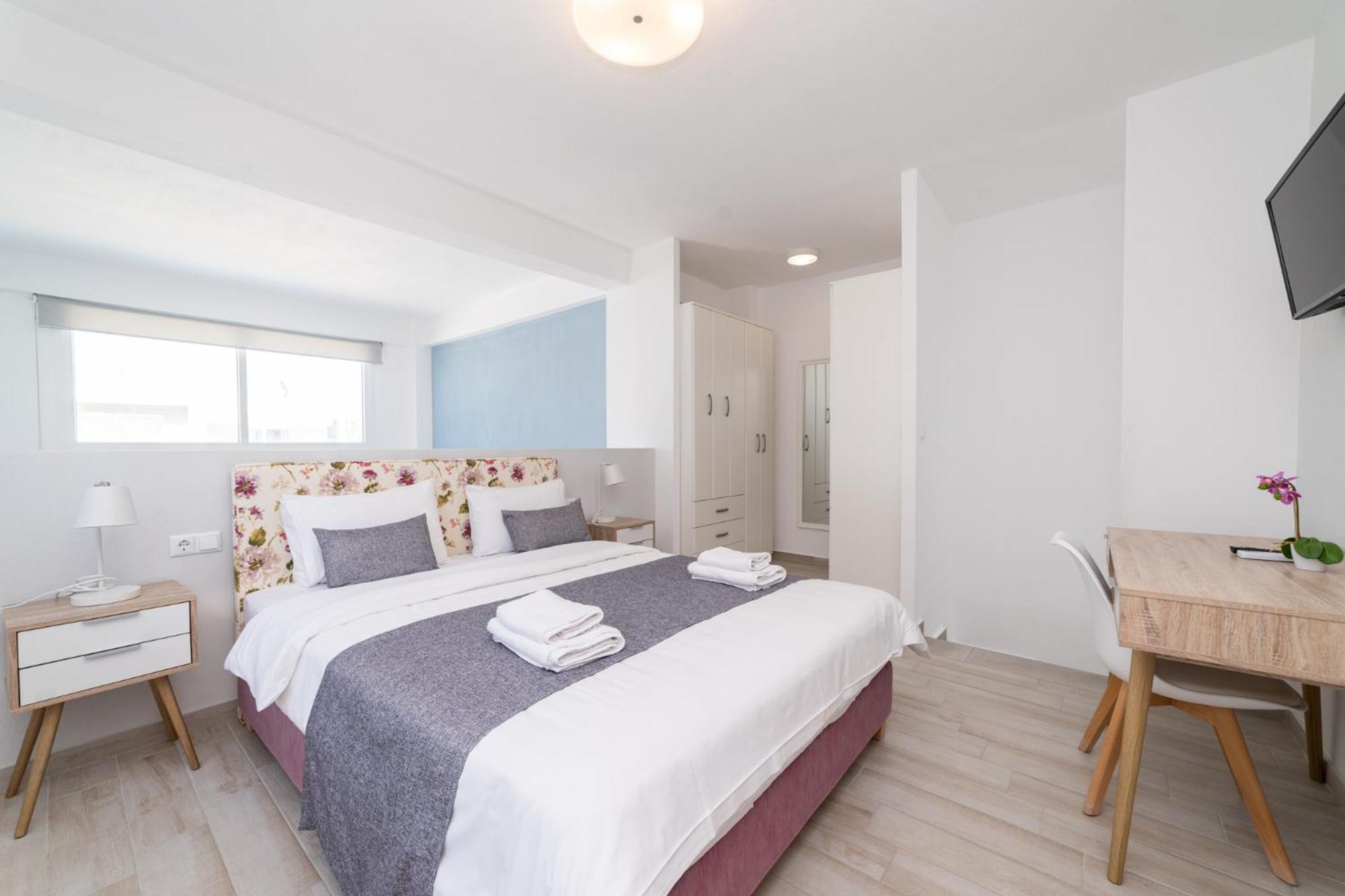 Two-Bedroom Maisonette photo 2