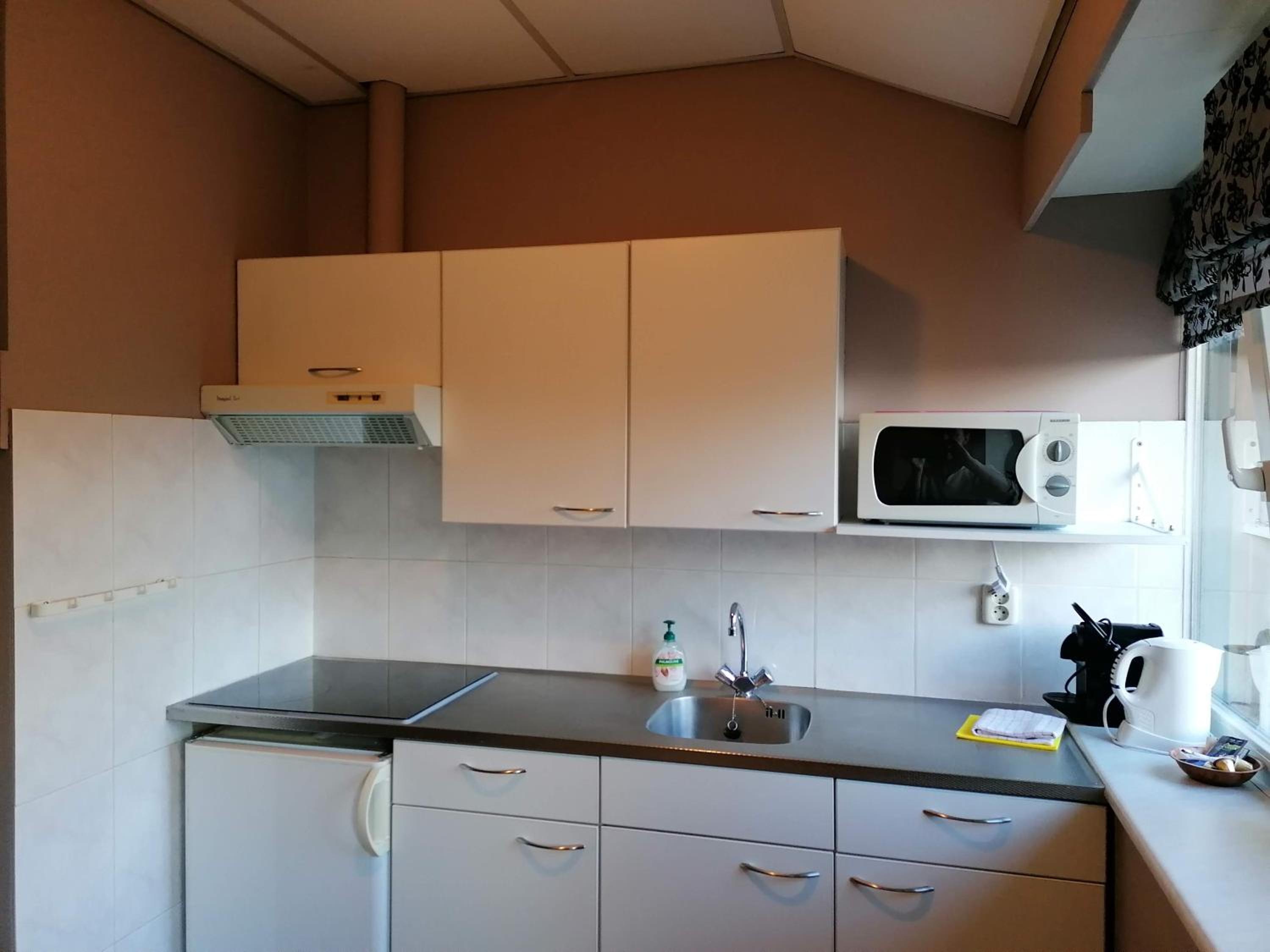 Studio (4 Adults) photo 3