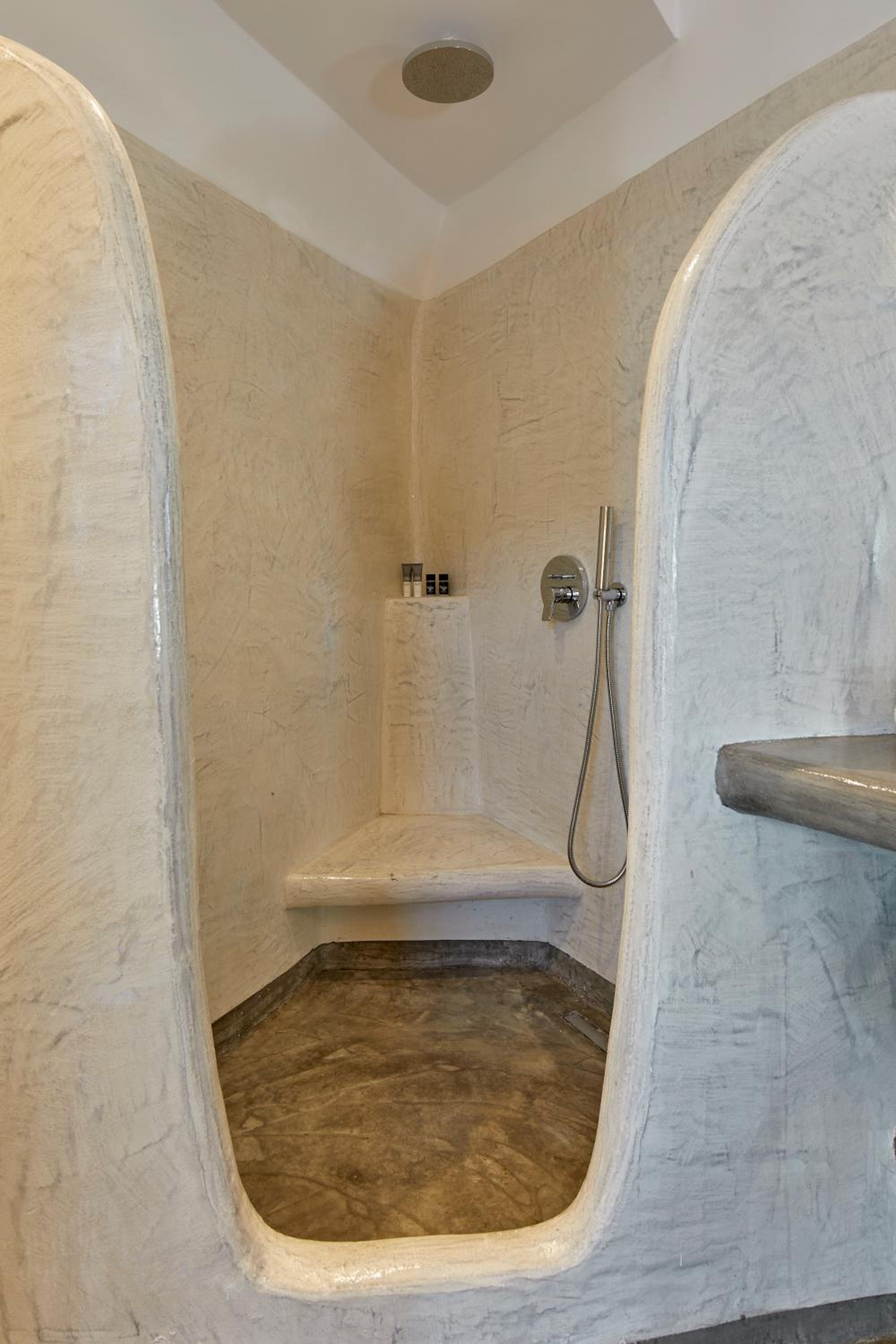Cave Suite Outdoor Private Pool & Caldera View - Photo 12