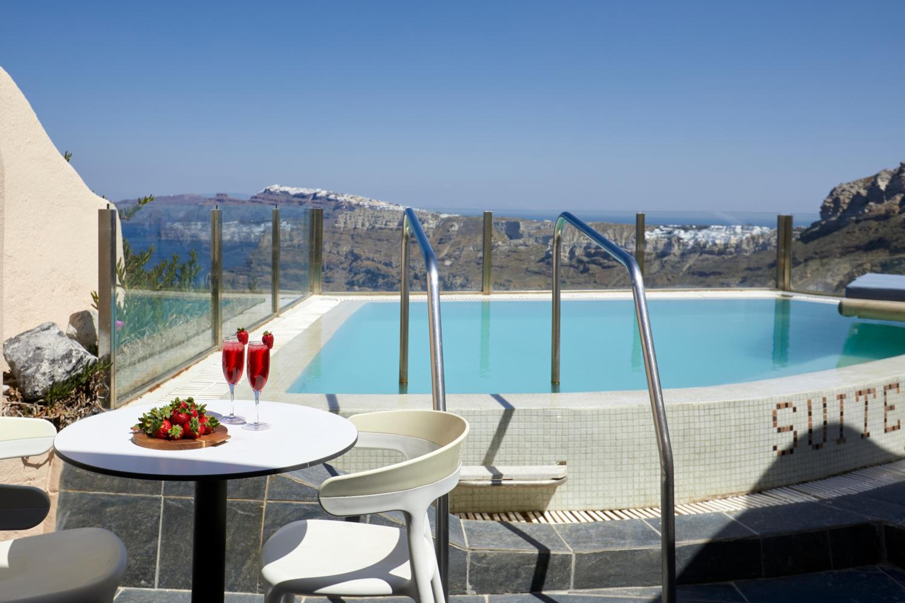 Cave Suite Outdoor Private Pool & Caldera View - Photo 11