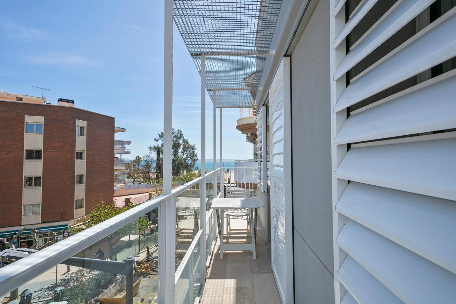 Two-Bedroom Apartment with Balcony photo 2