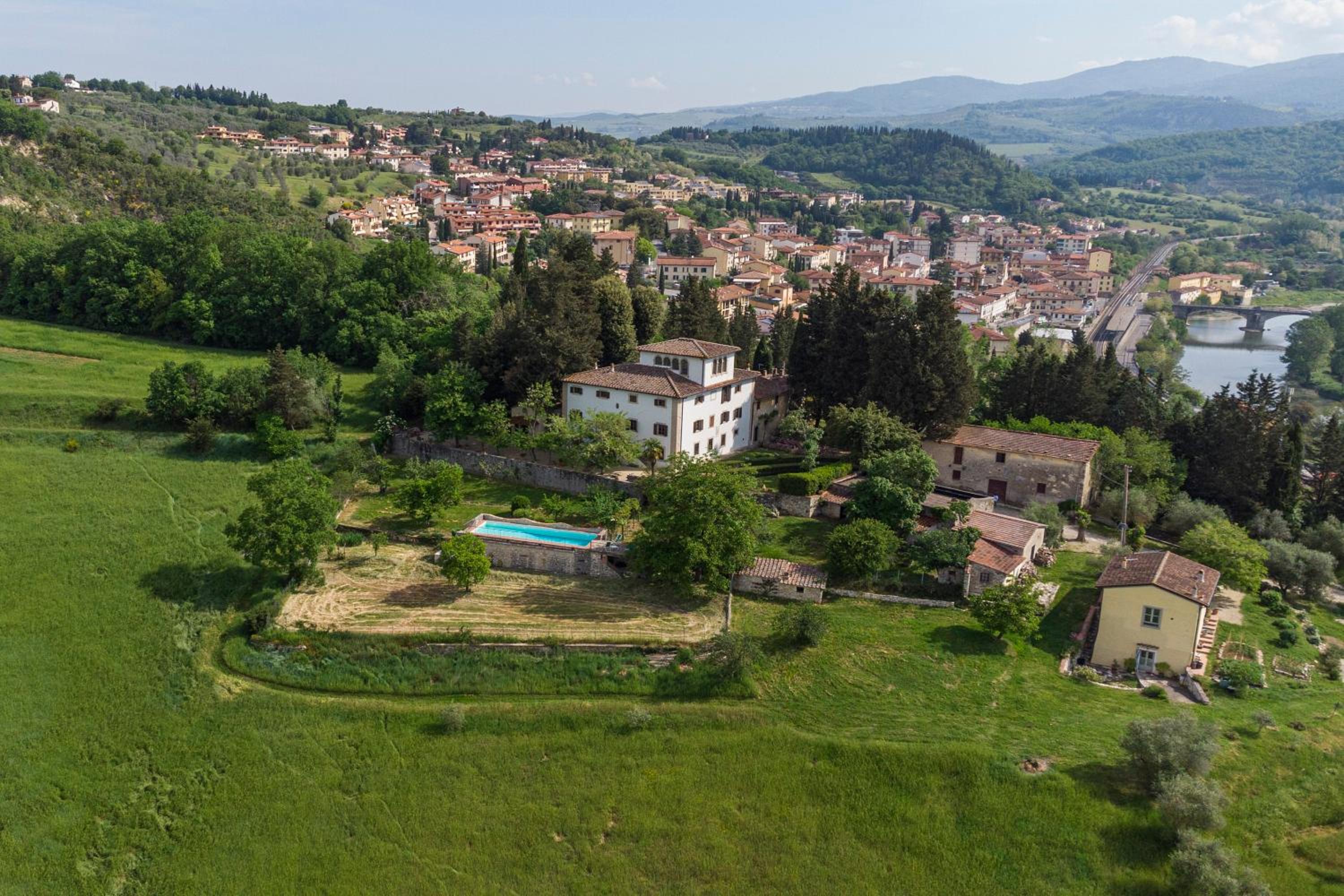 Villa with Private Pool photo 3