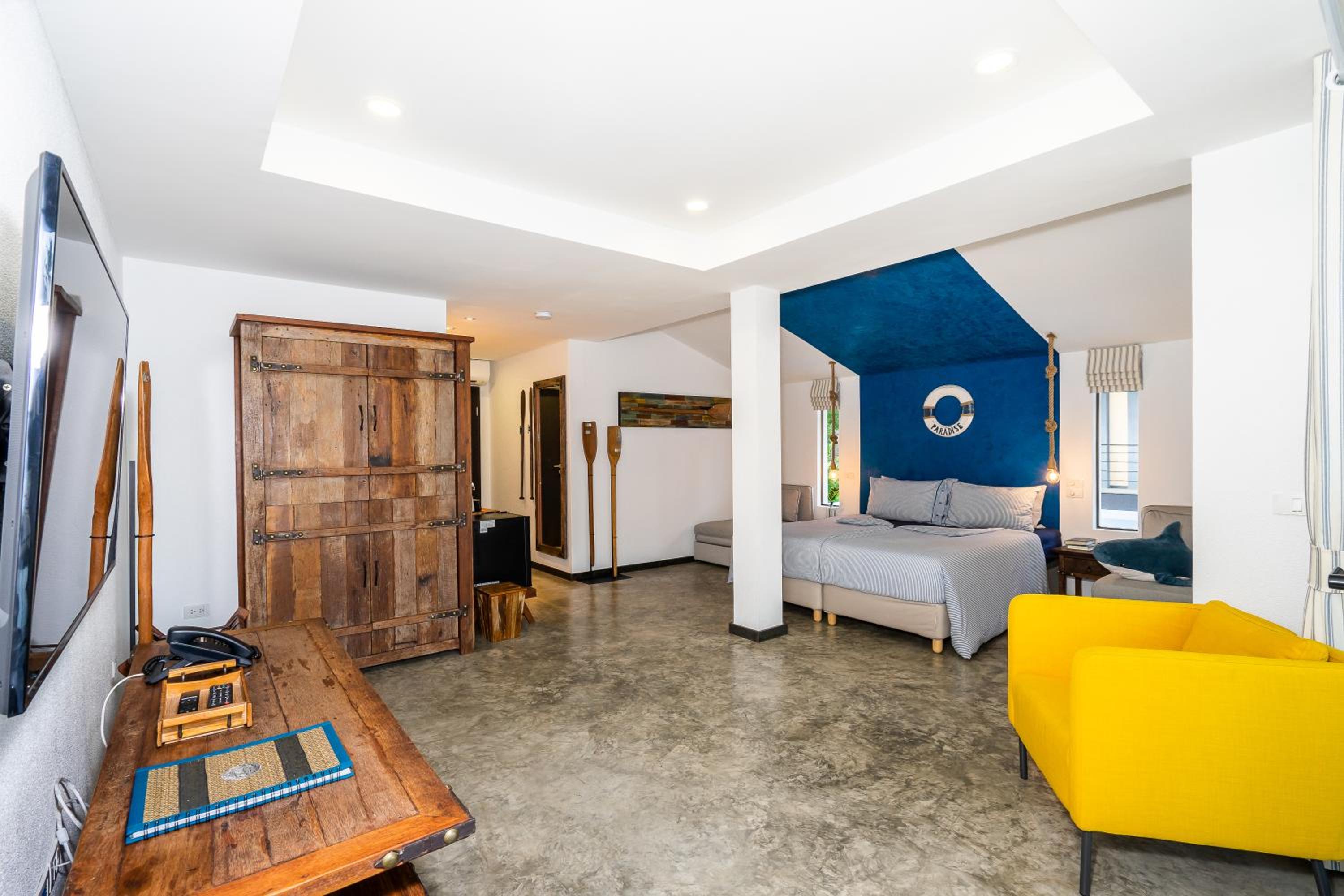 Deluxe Double Room with Balcony