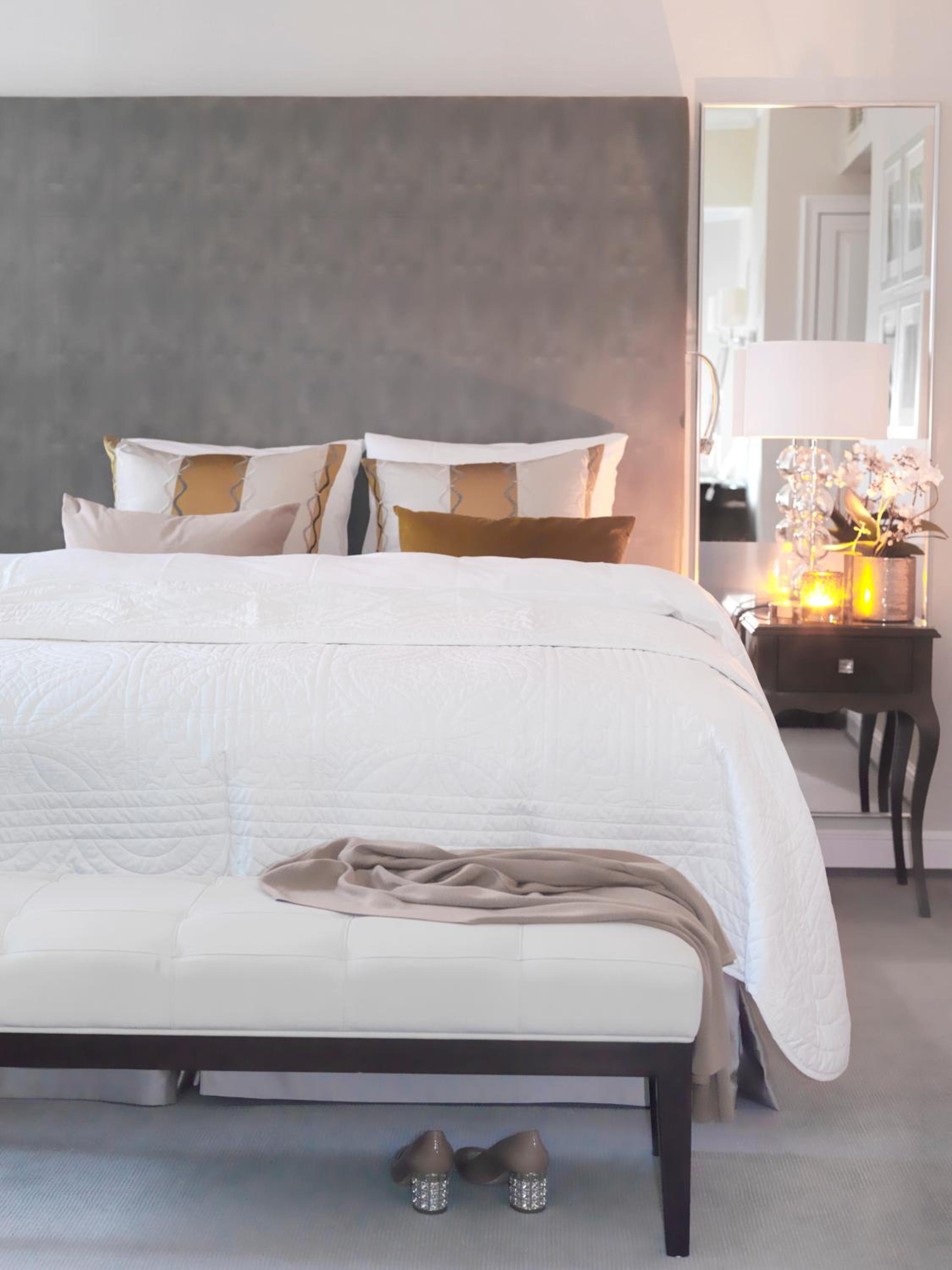 Deluxe Double Room thumbnail 6