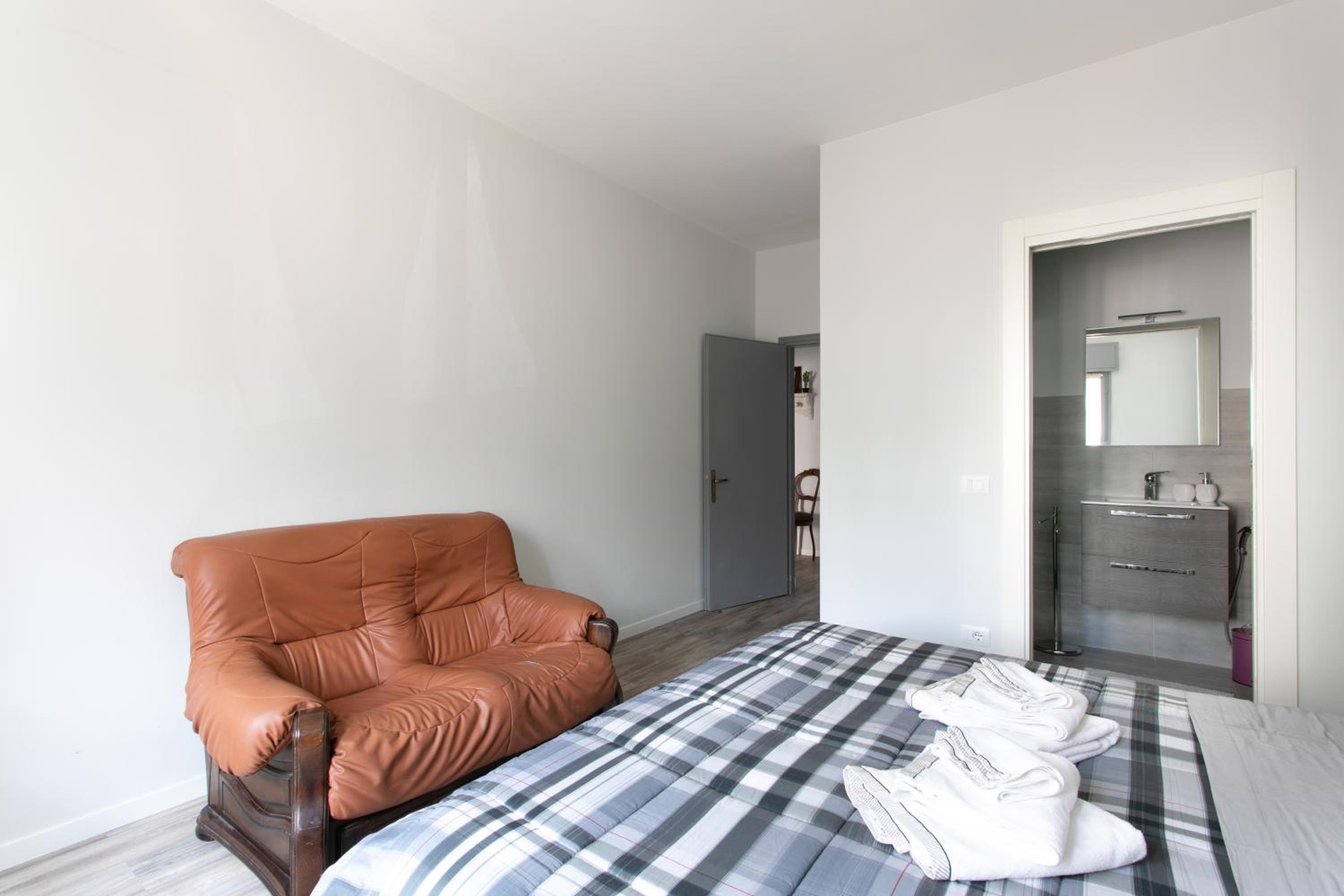 Two-Bedroom Apartment photo 3