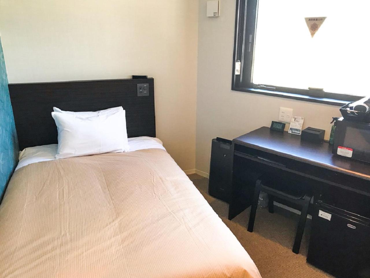 Double Room with Small Double Bed - Non-Smoking photo 1