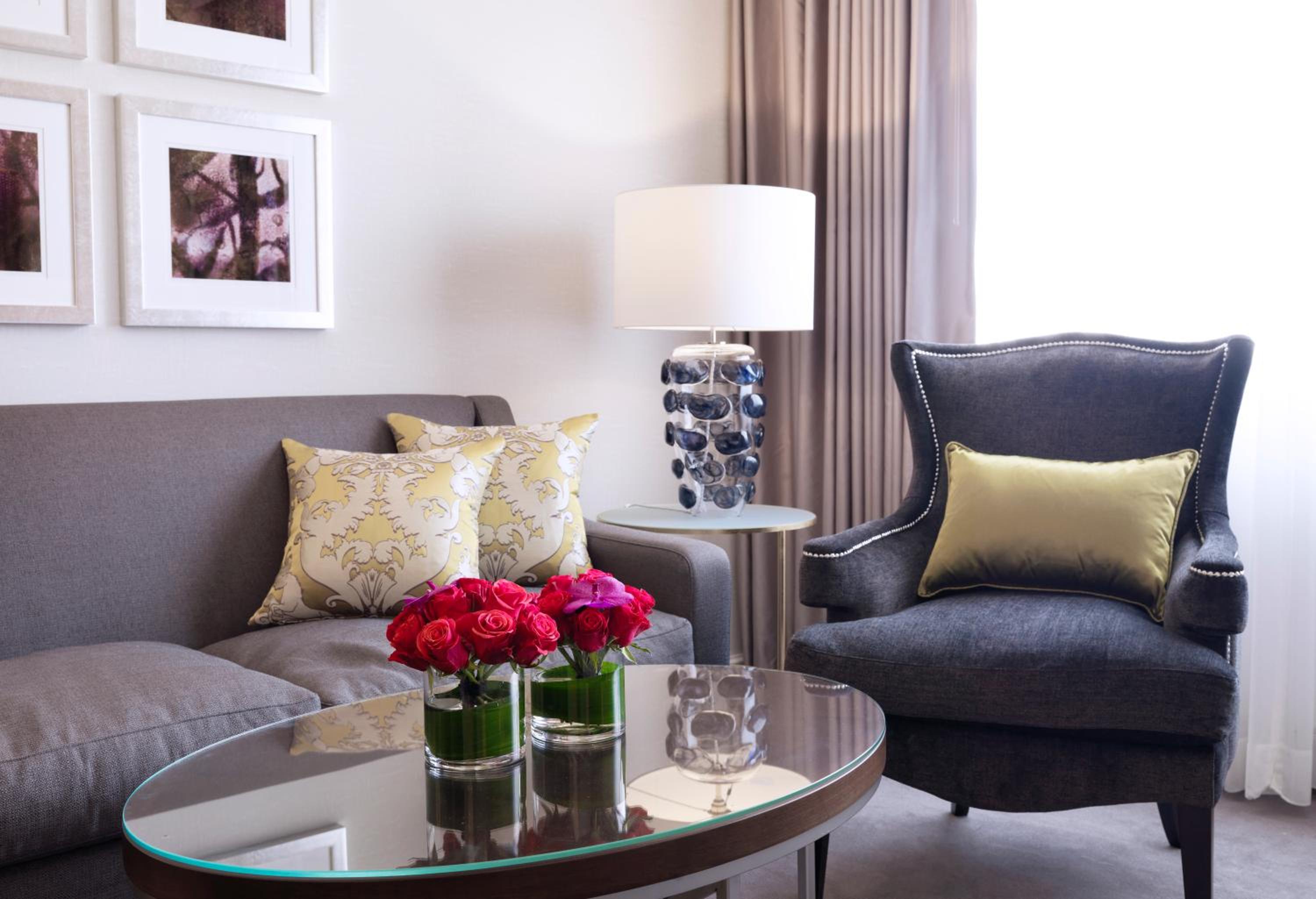 Deluxe Double Room thumbnail 5