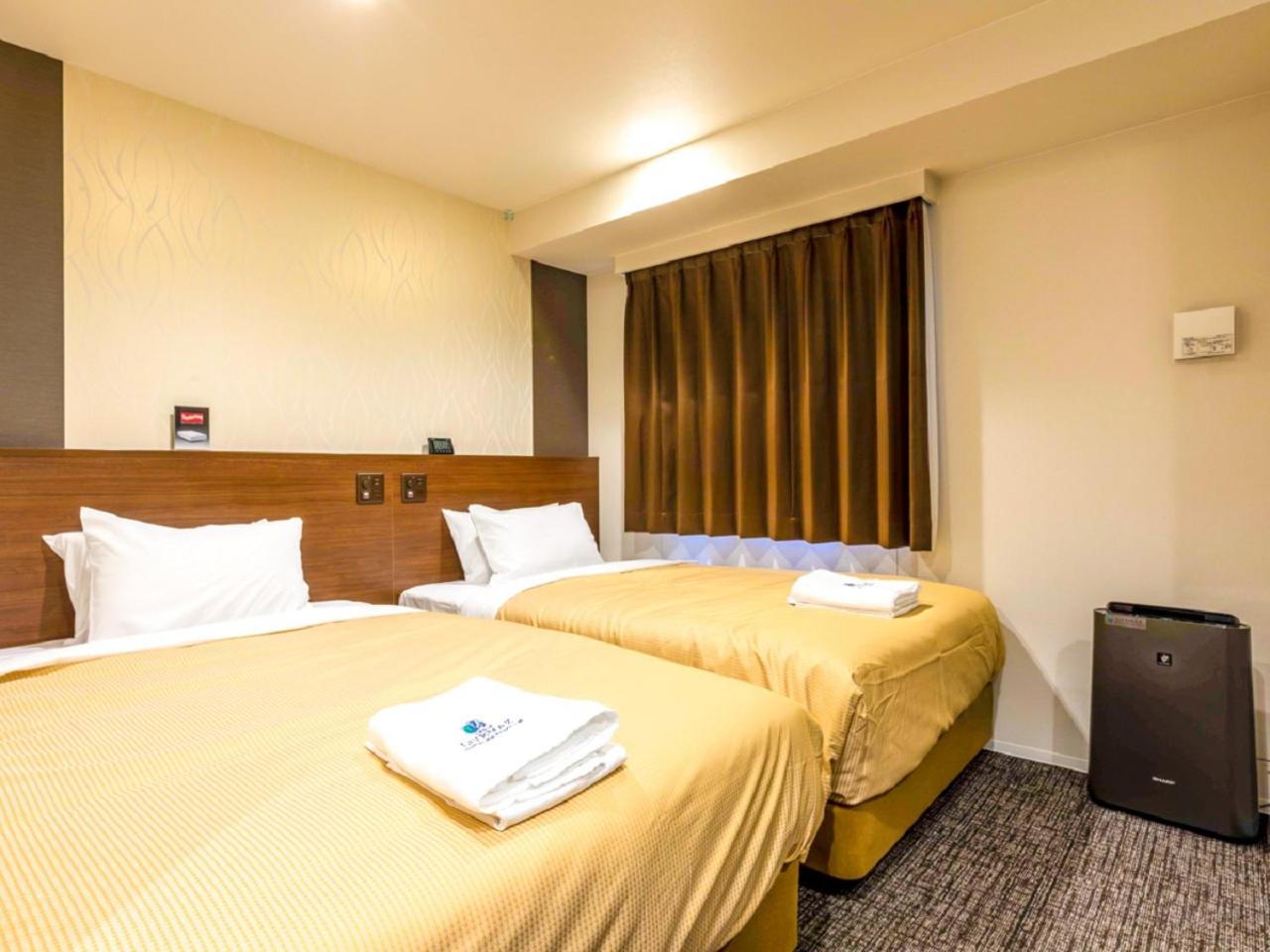 Twin Room - Non-Smoking - Photo 1