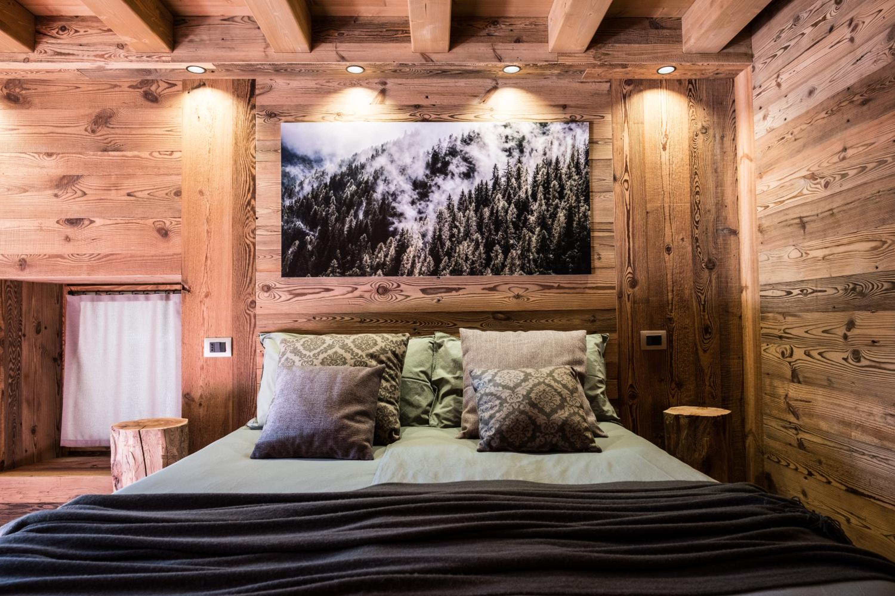 Deluxe Double or Twin Room photo 3