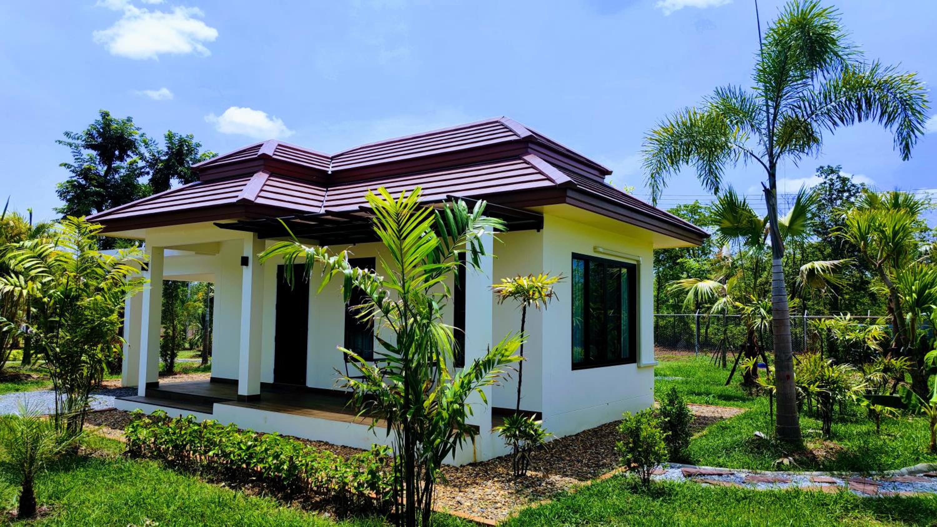 Deluxe Bungalow photo 2