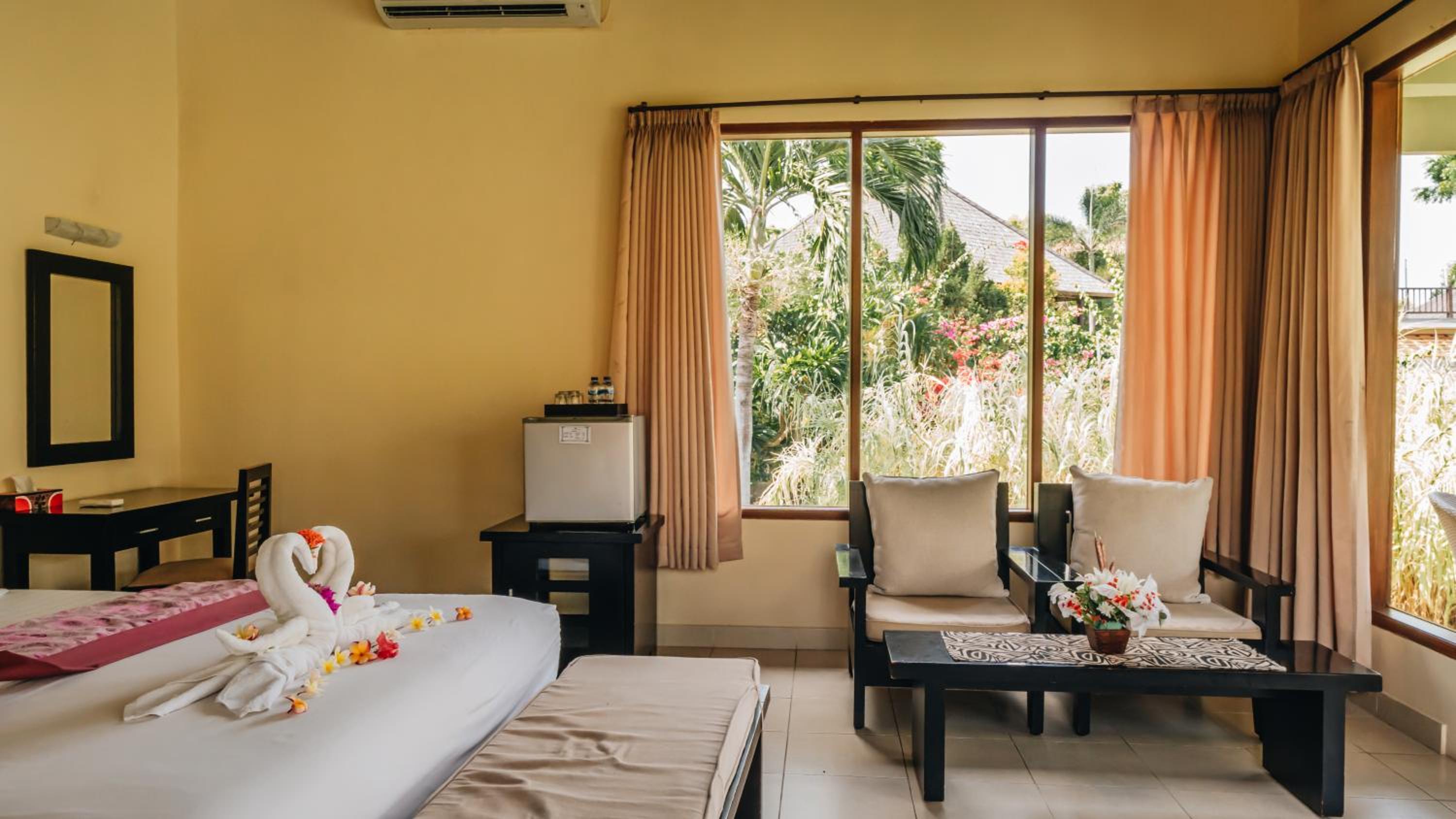 Deluxe Double or Twin Room - Photo 11
