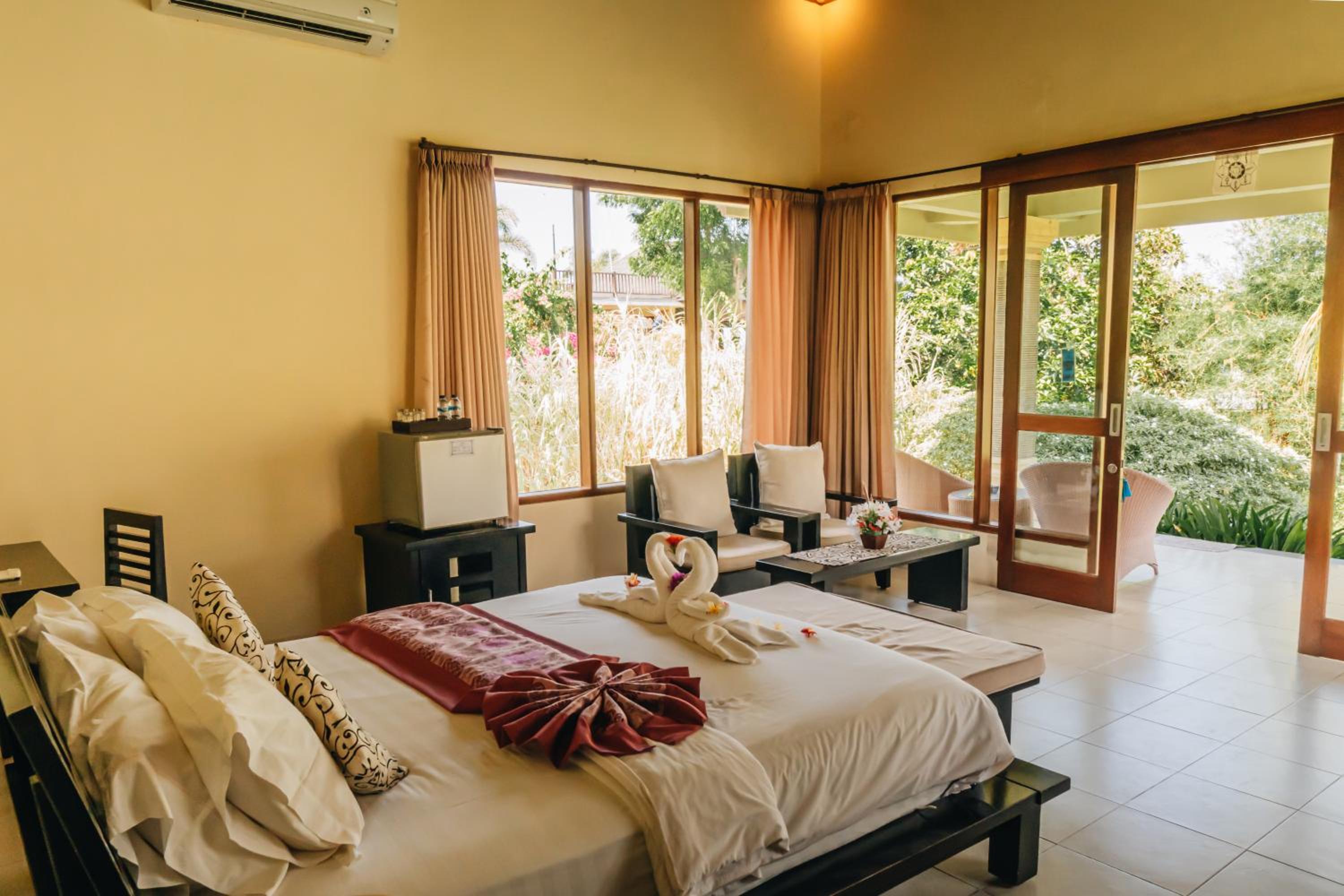 Deluxe Double or Twin Room - Photo 10