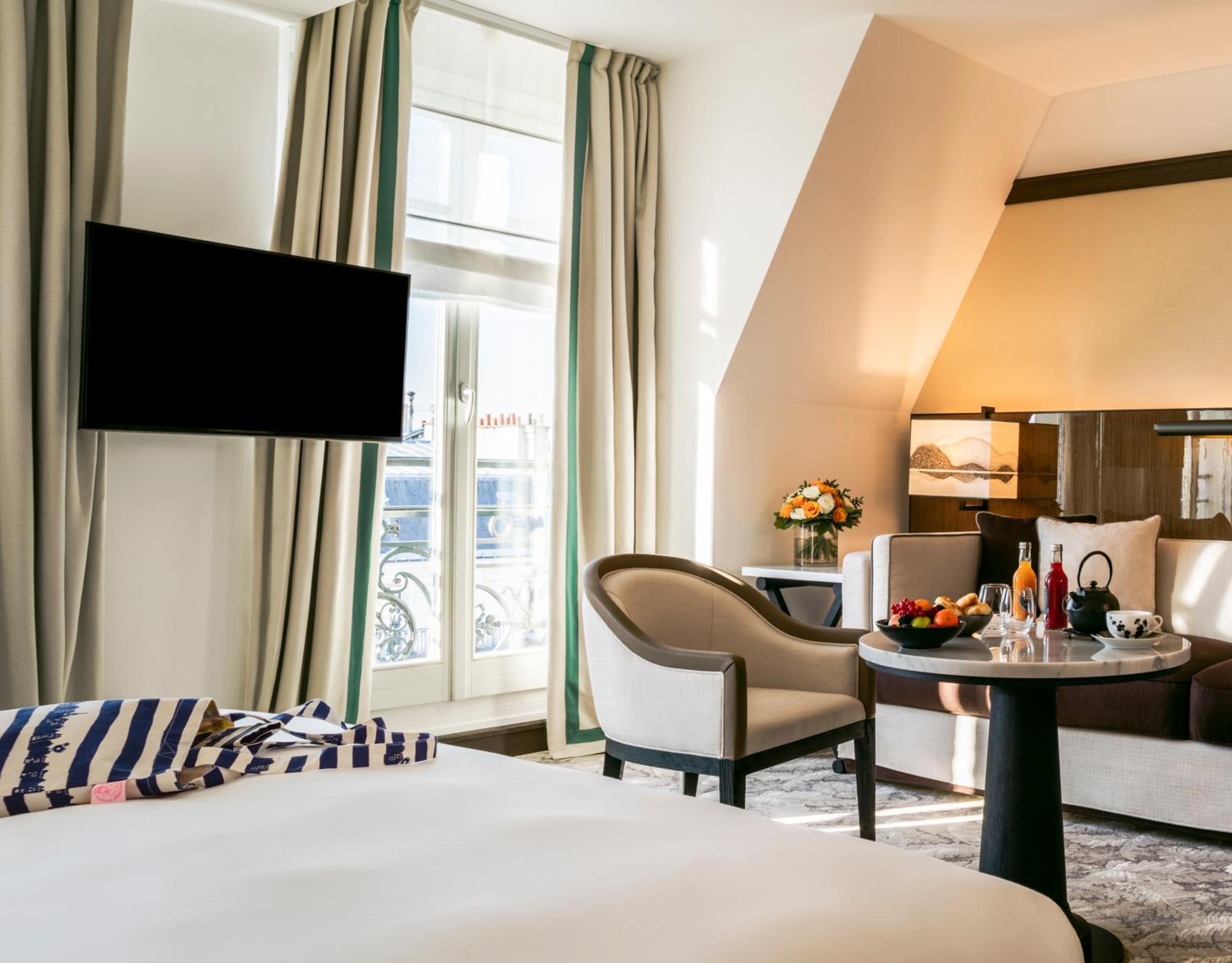Premium King Room