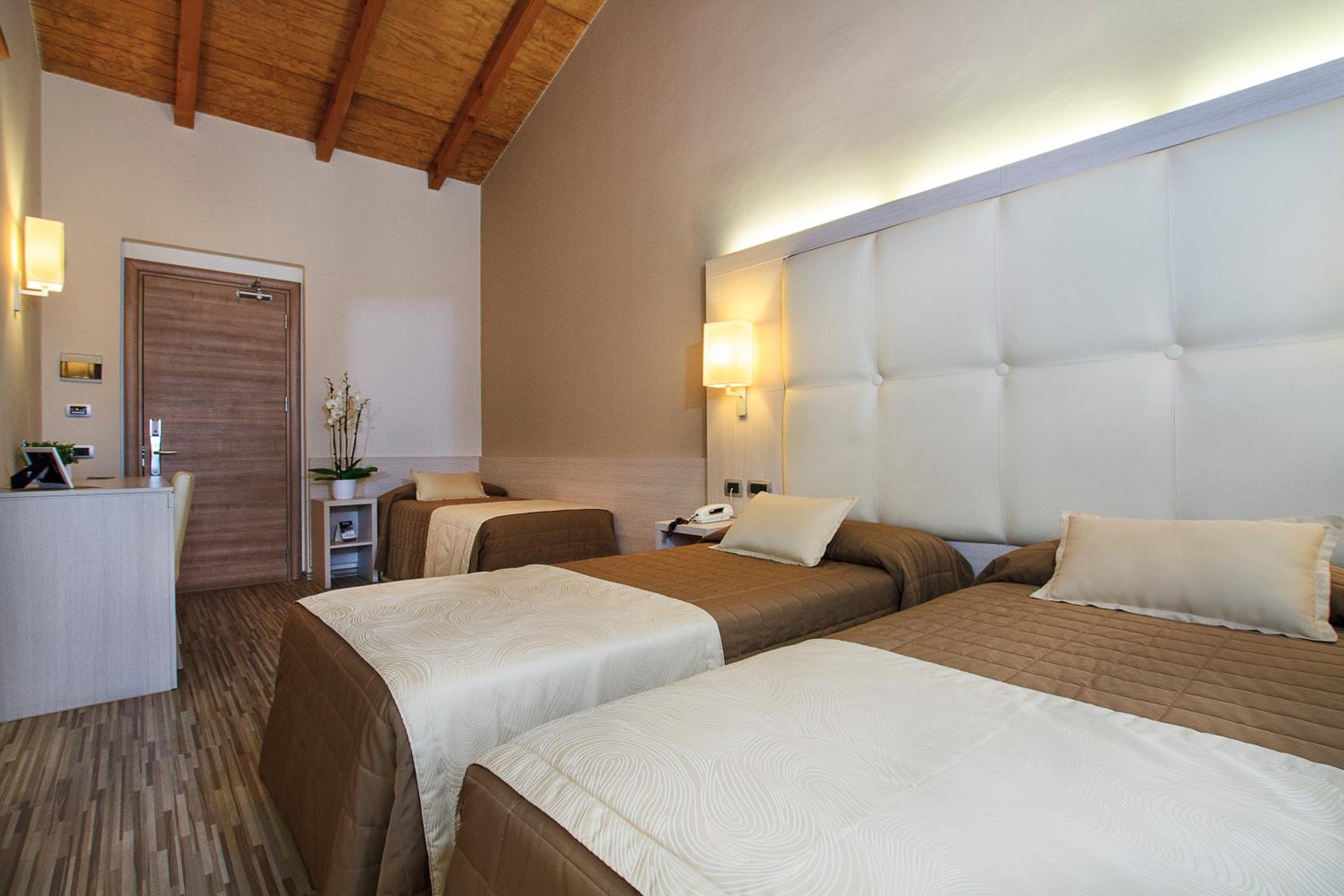 Triple Room photo 1