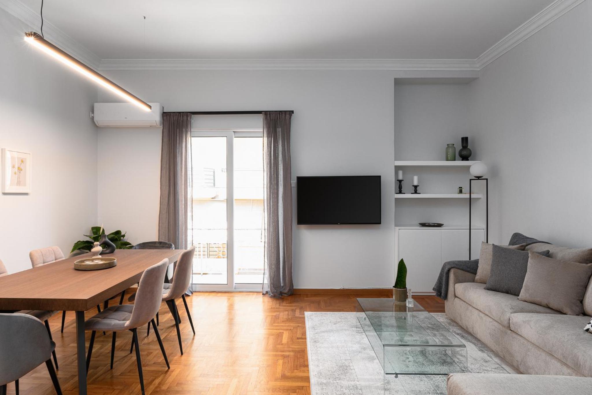 Three-Bedroom Apartment with Balcony