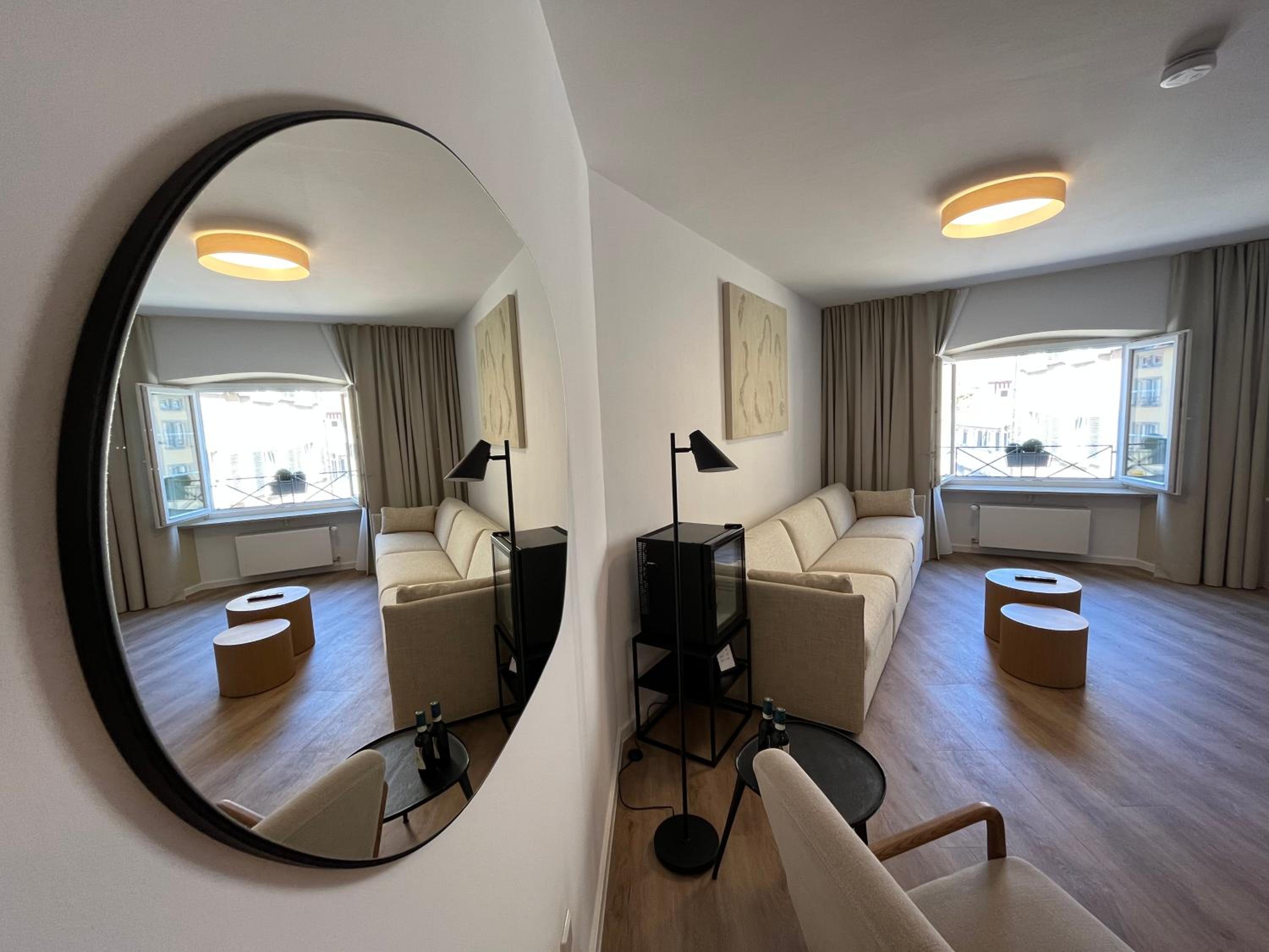 Deluxe Family Room photo 2