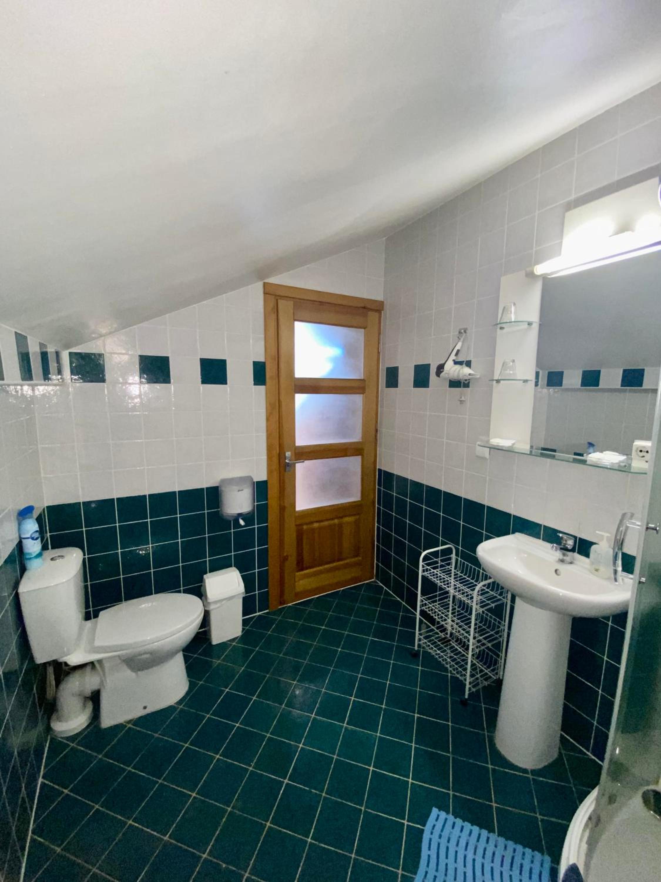Double Room - Photo 2
