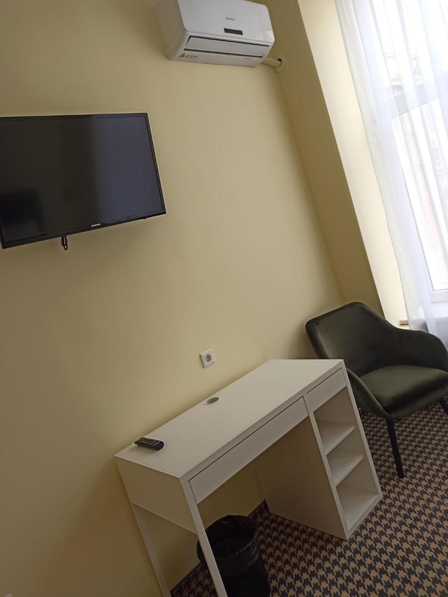 Deluxe Triple Room - Photo 5