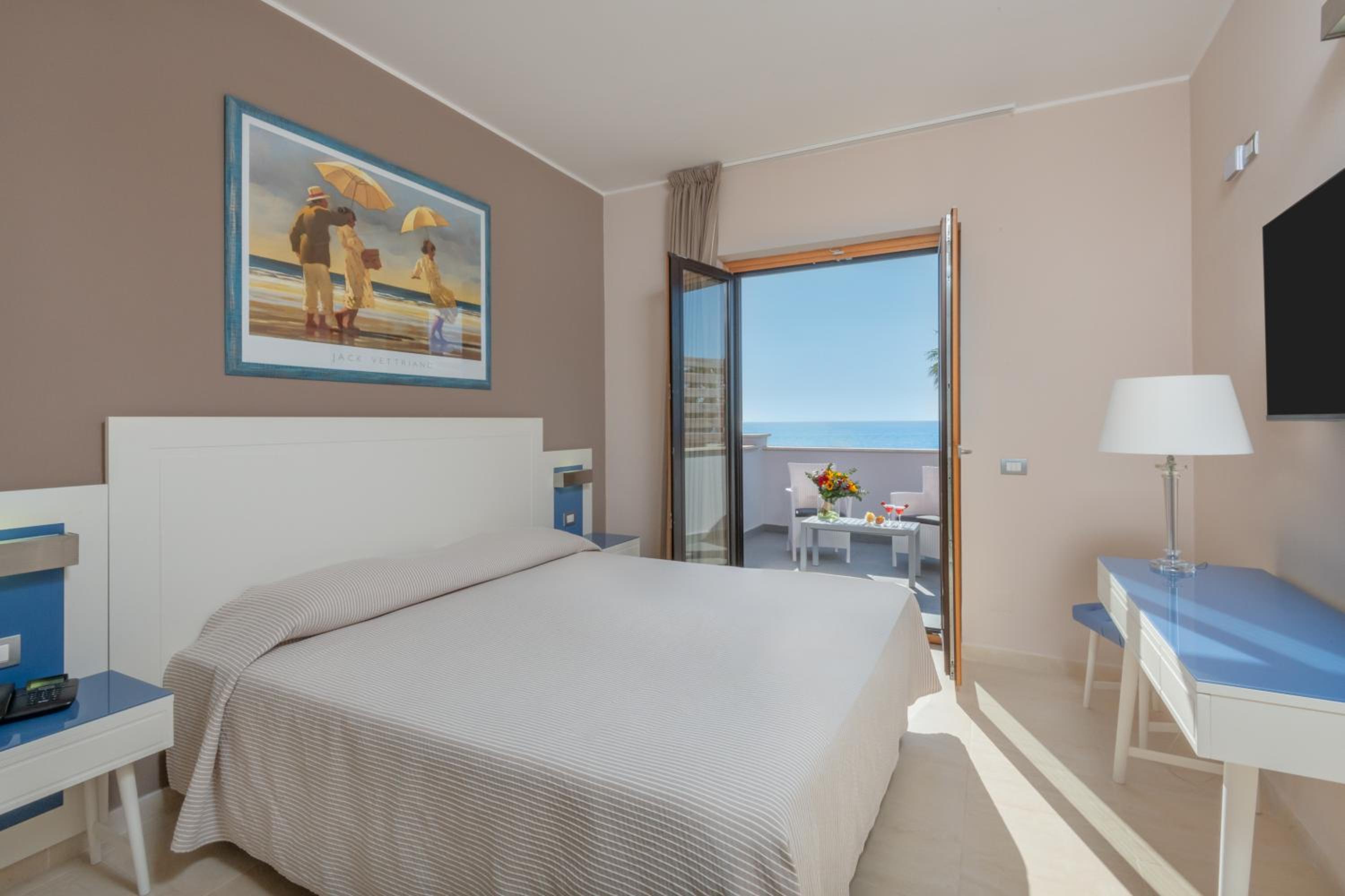 Family Room with Sea View (2 Adults + 2 Children) - Photo 1