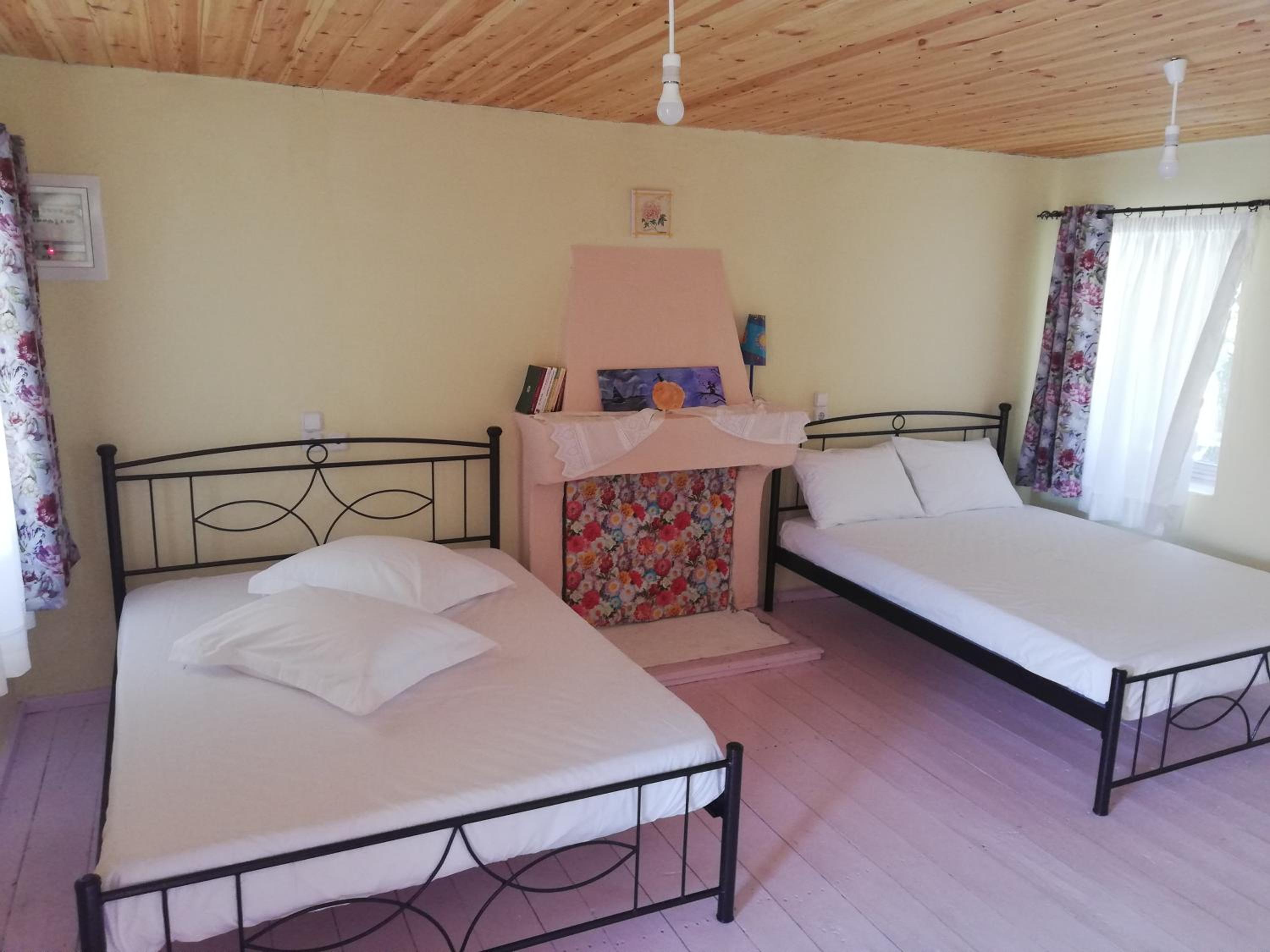 One-Bedroom House - Photo 1