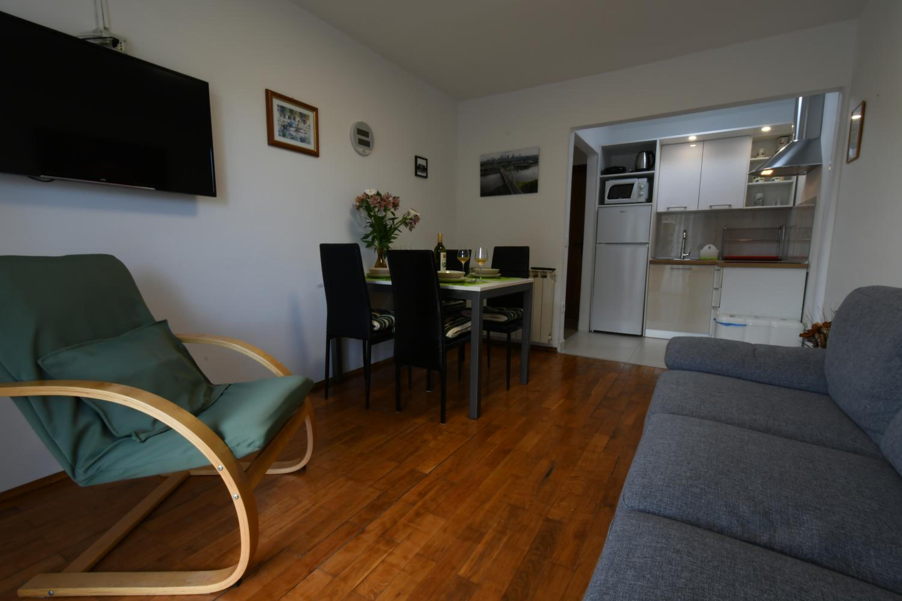 Apartment with Balcony