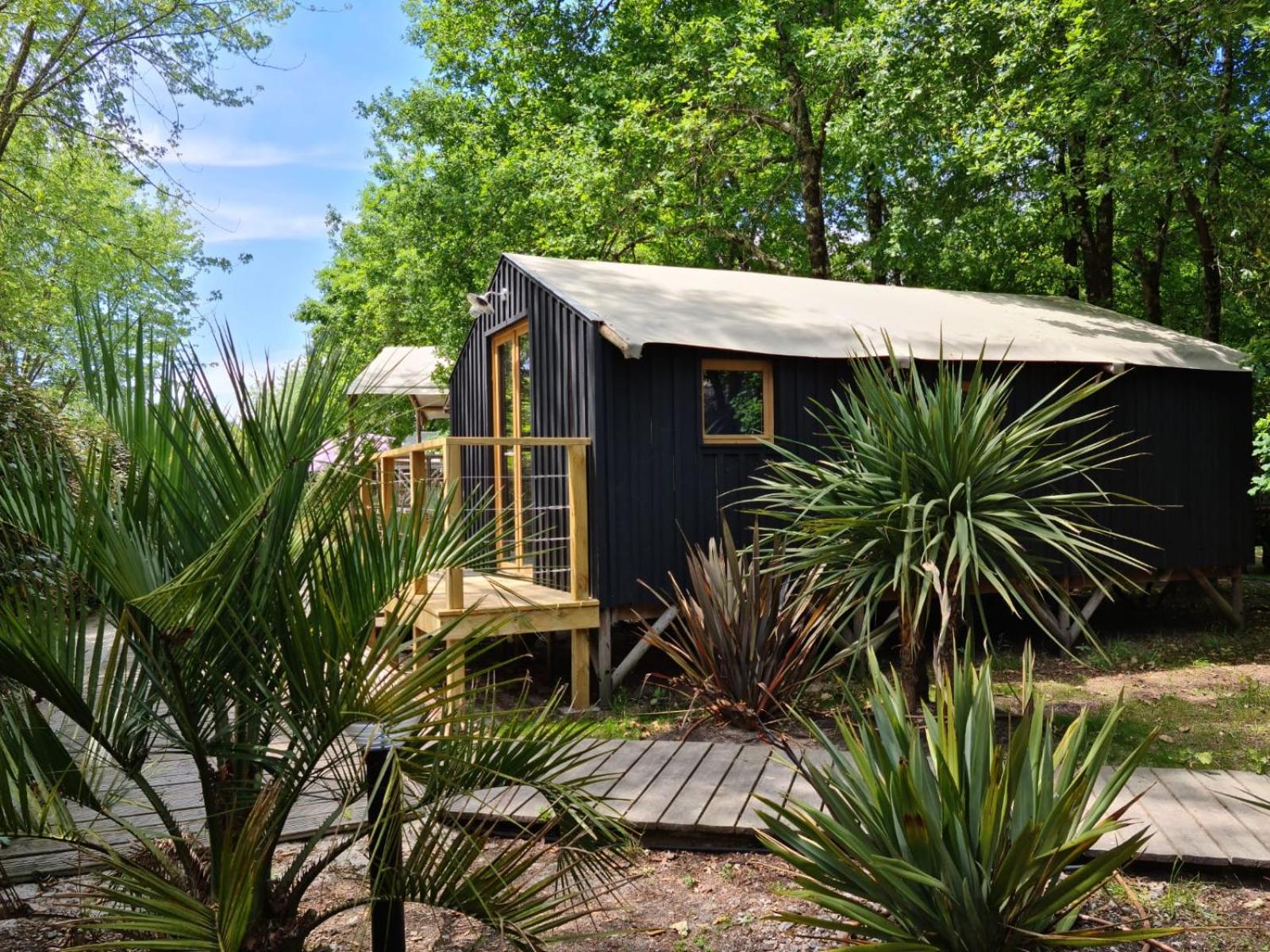 One-Bedroom Chalet - Photo 2