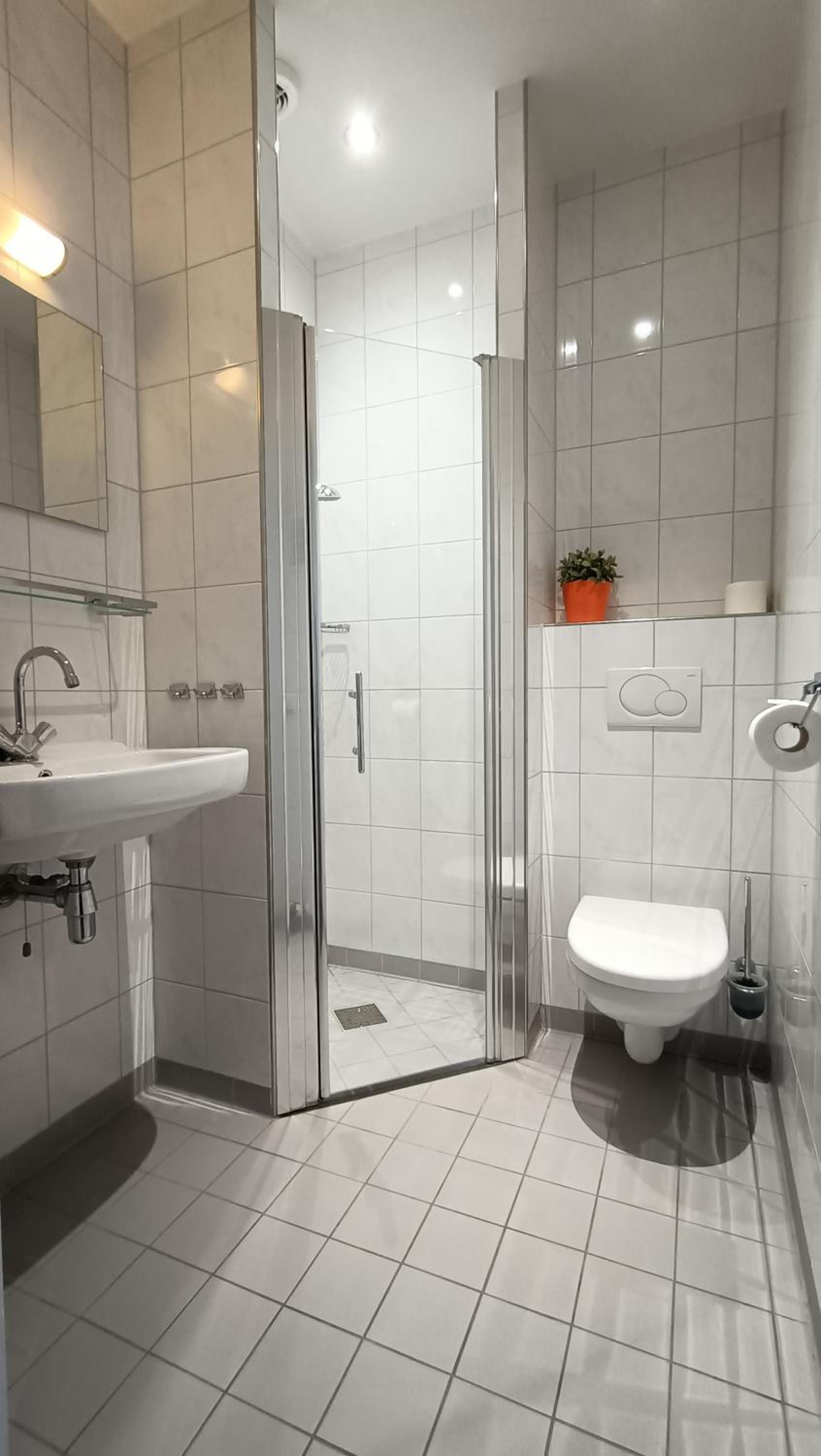 Double or Twin Room with Extra Bed - Photo 4