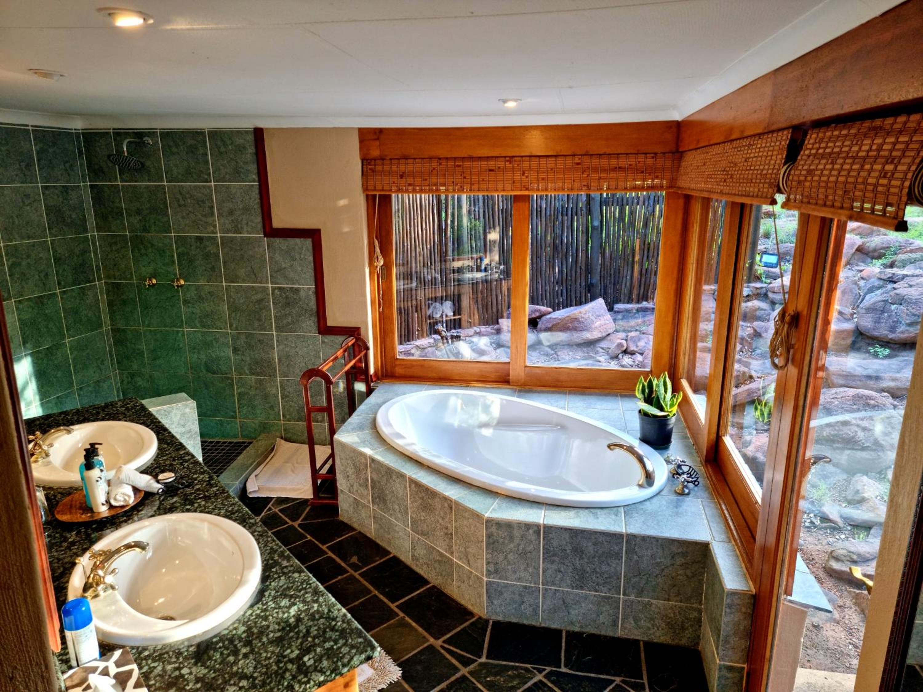 Suite with Balcony photo 2