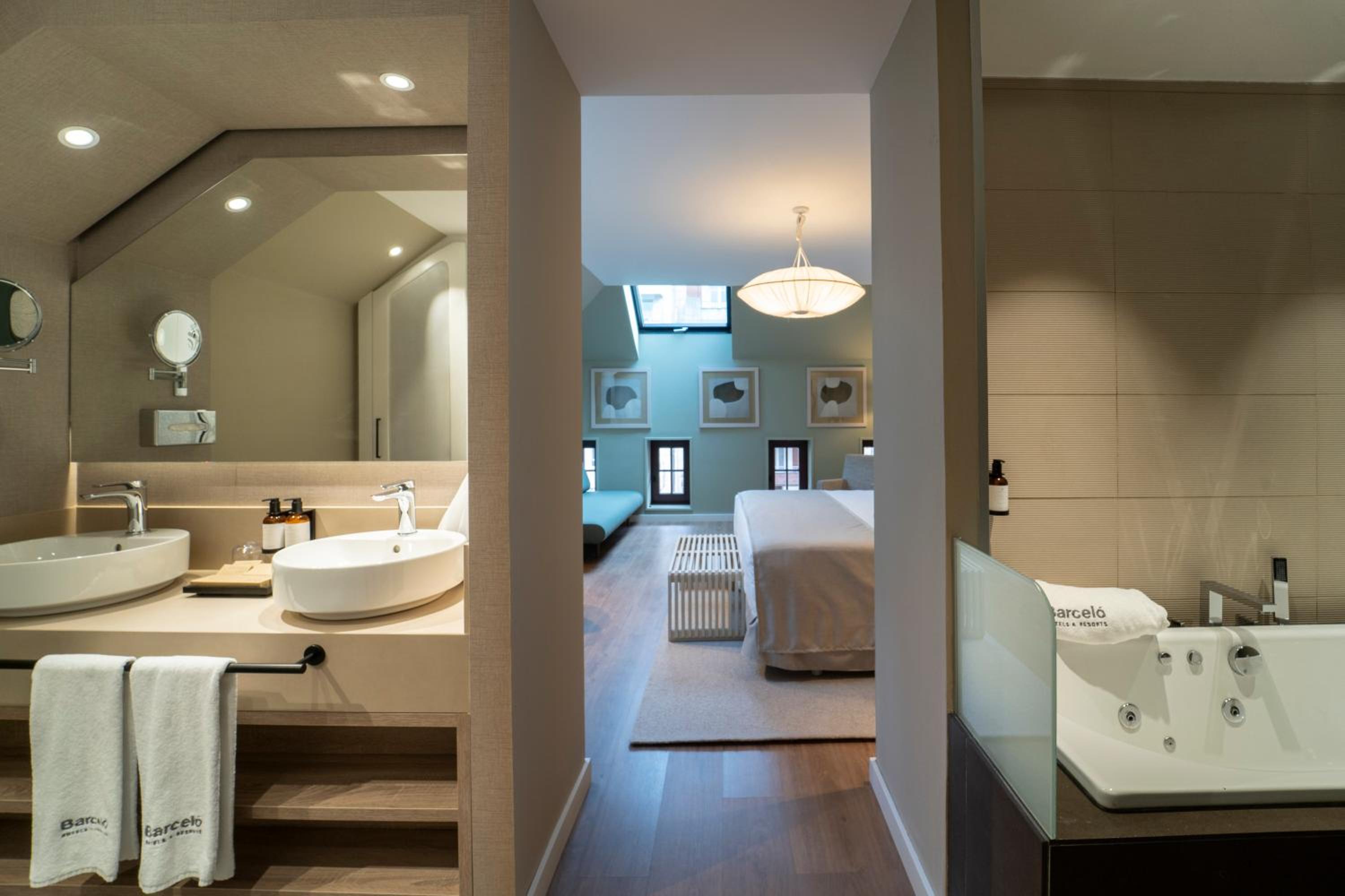  Premium Family Room  - Photo 1