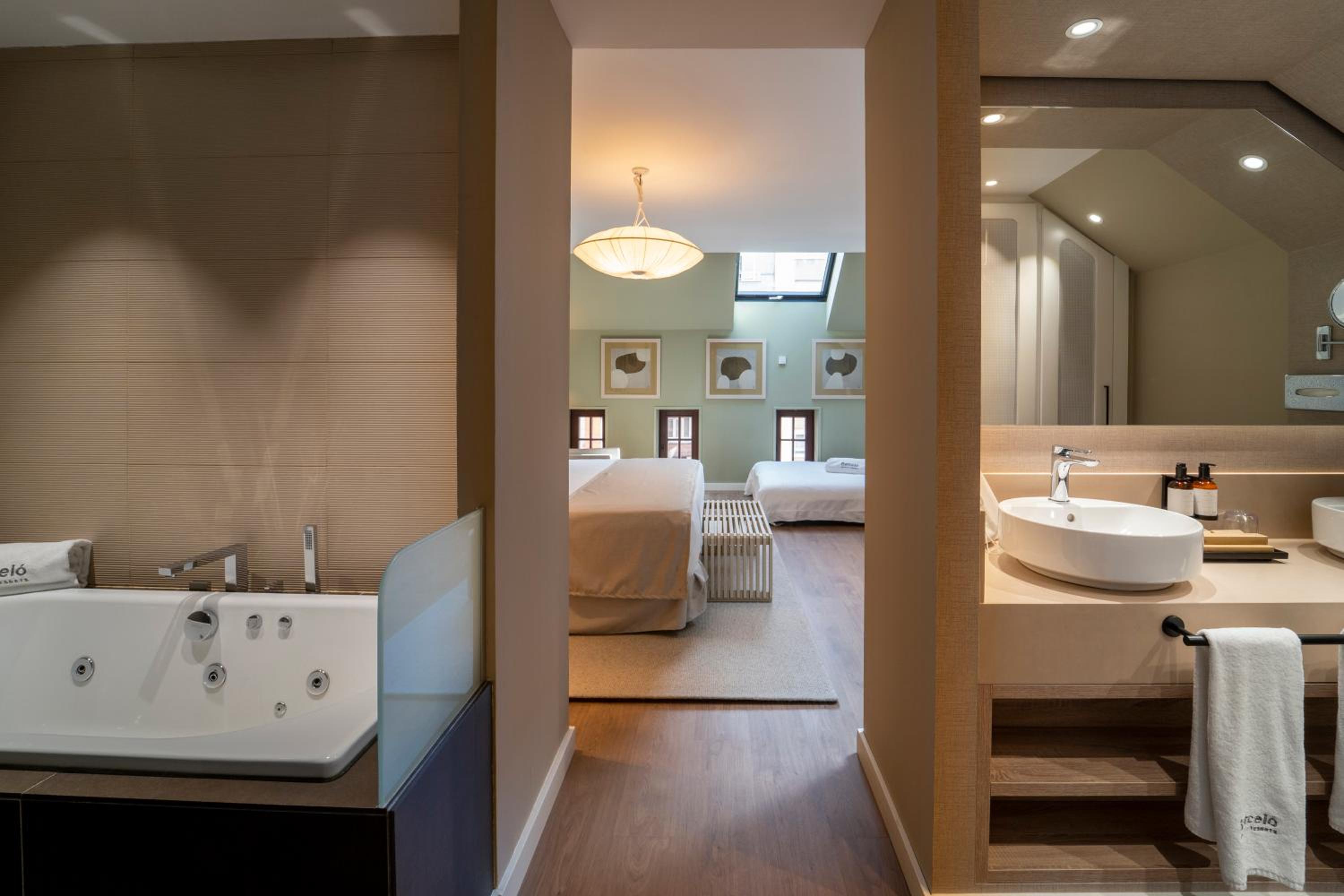 Premium Family Room  - Photo 4